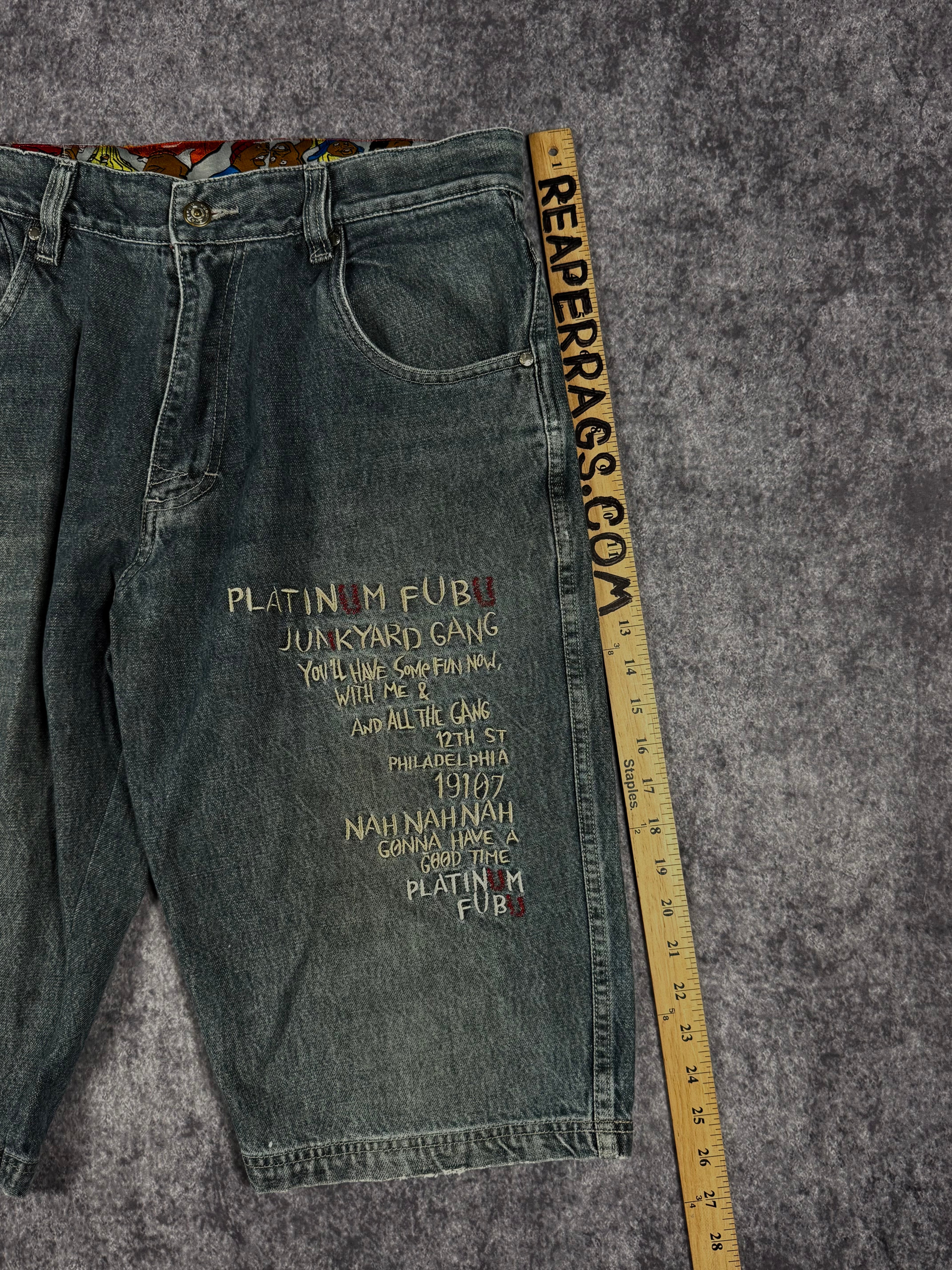 (rare) 2000s platinum fubu jorts (32)