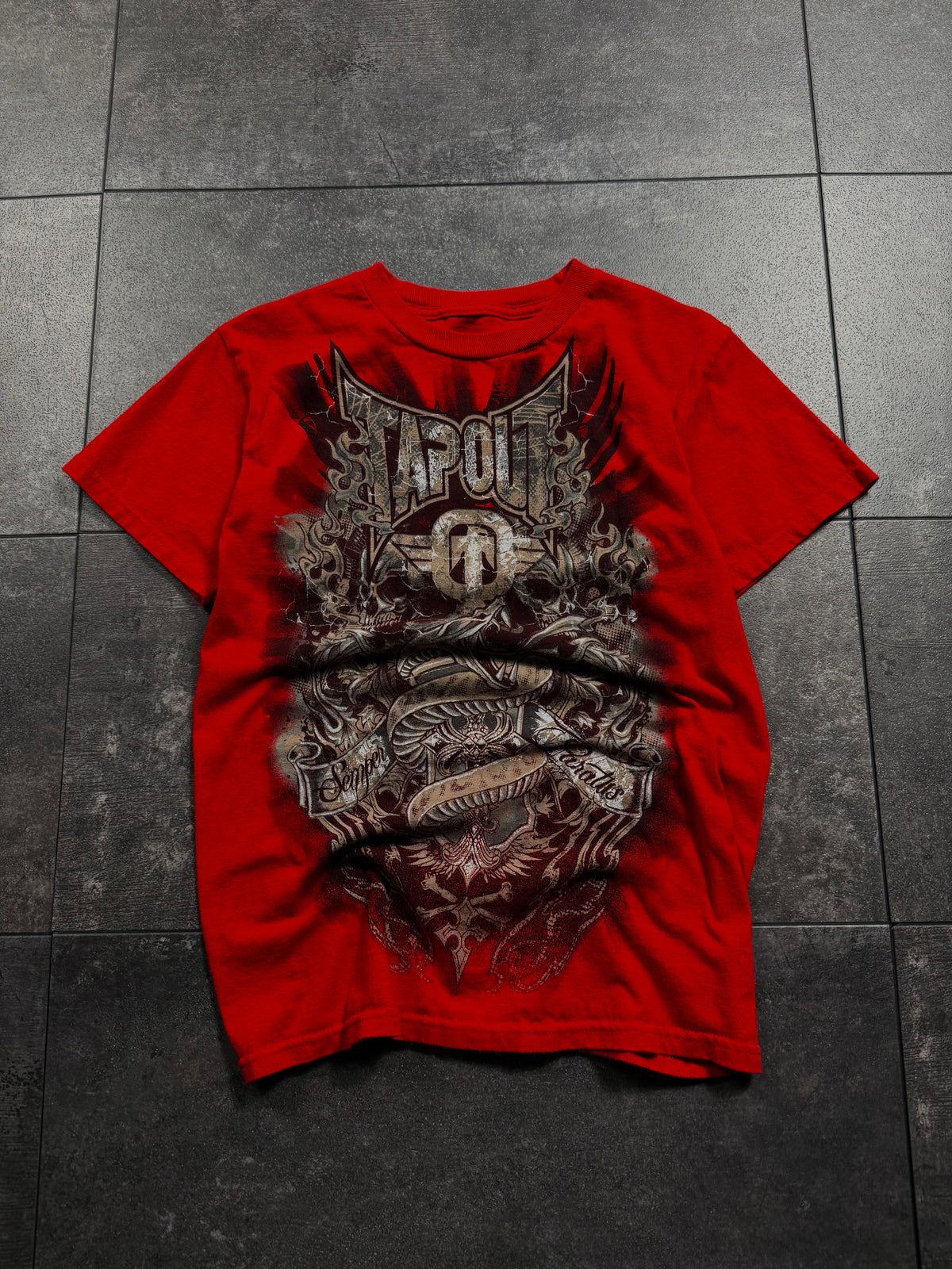 (rare) 2000s tapout shirt