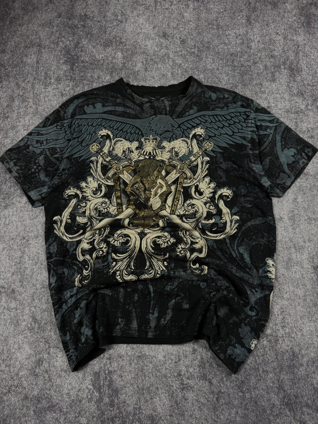 (rare) 2000s konflic chrome shirt (L)