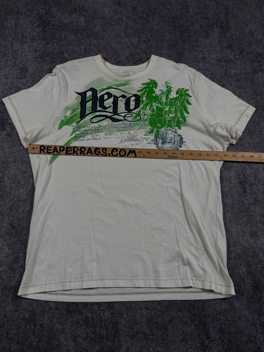 2000s aeropostale shirt (XL)