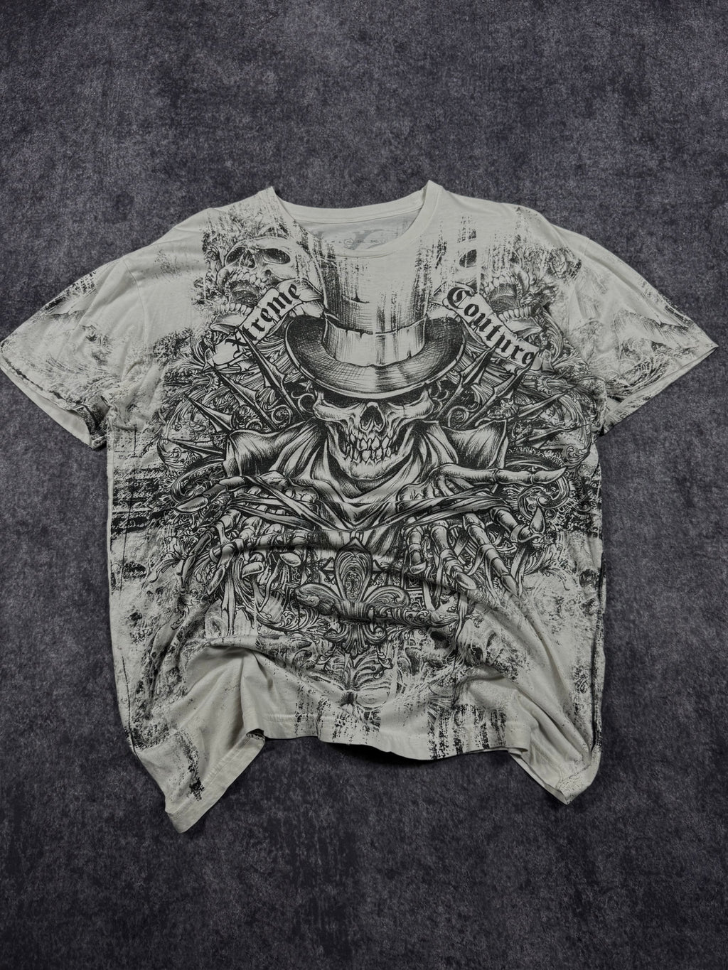 (rare) 2000s xtreme couture shirt (XL)