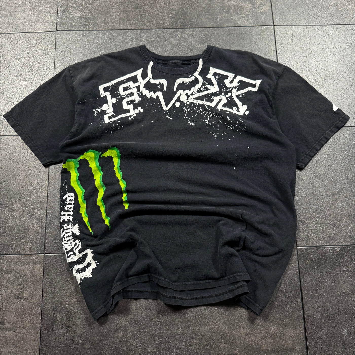 (rare) 2000s Monster x Fox Shirt (XL)