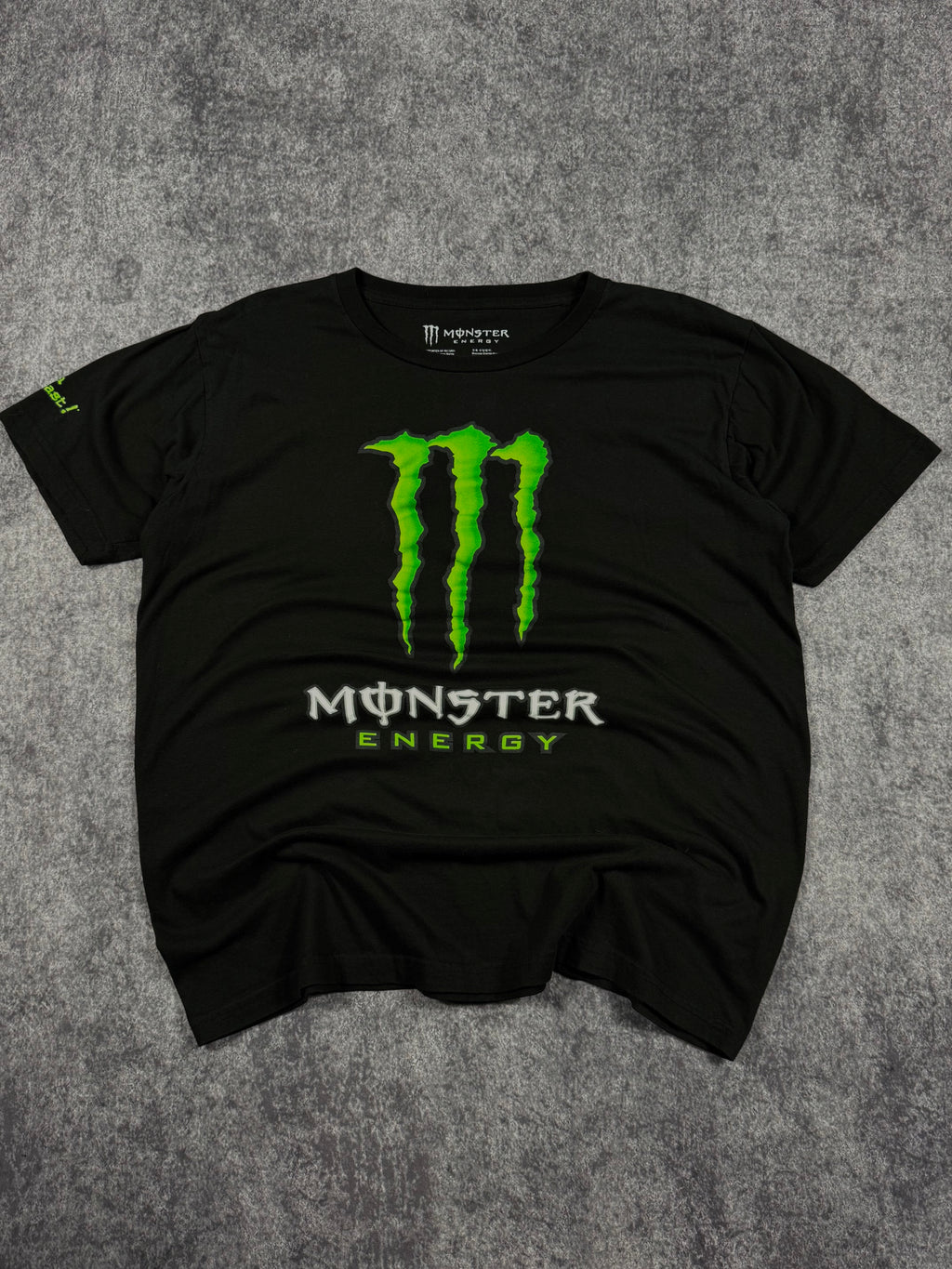(rare) 2000s monster energy shirt (L)