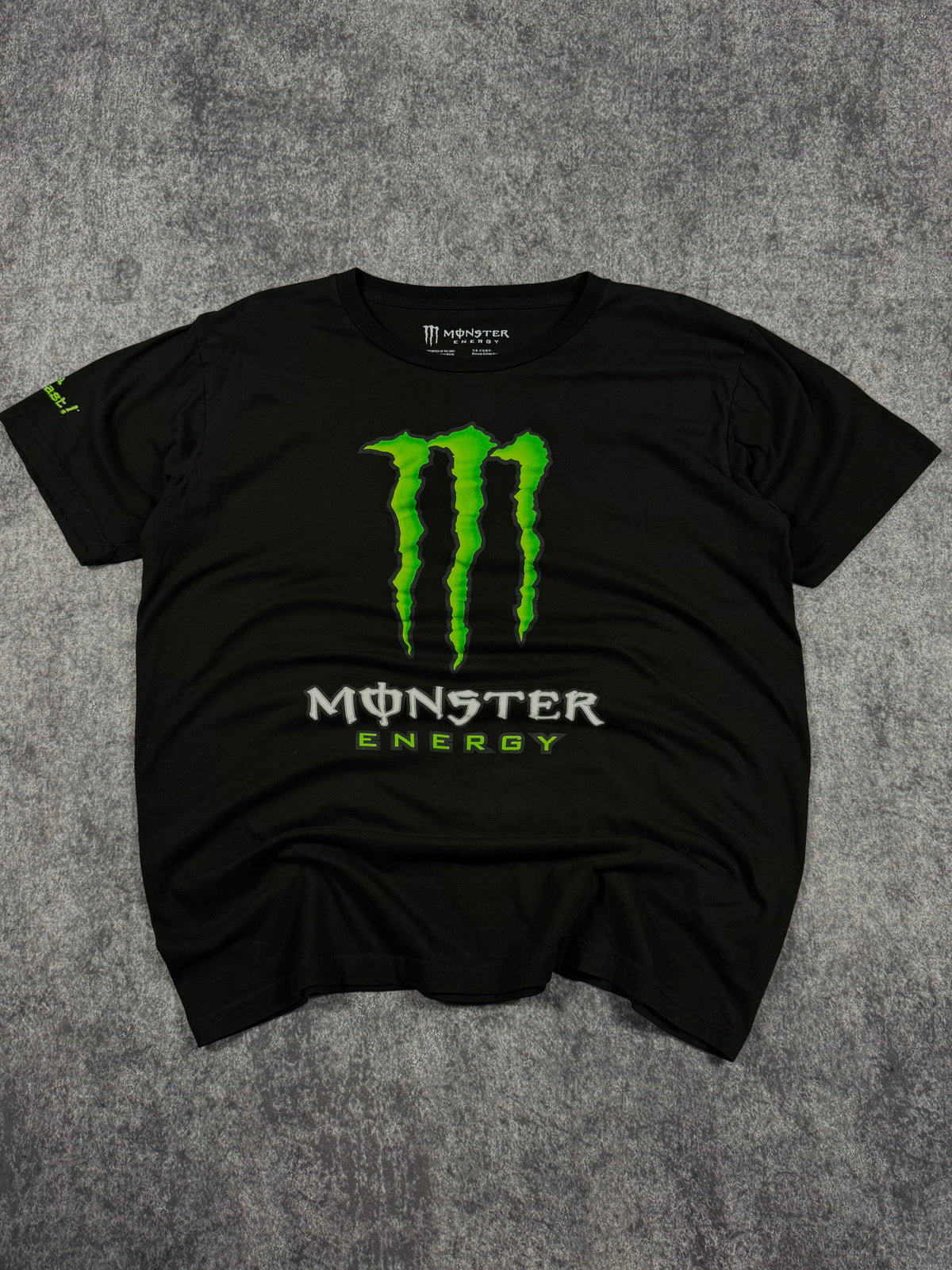 (rare) 2000s monster energy shirt (L)