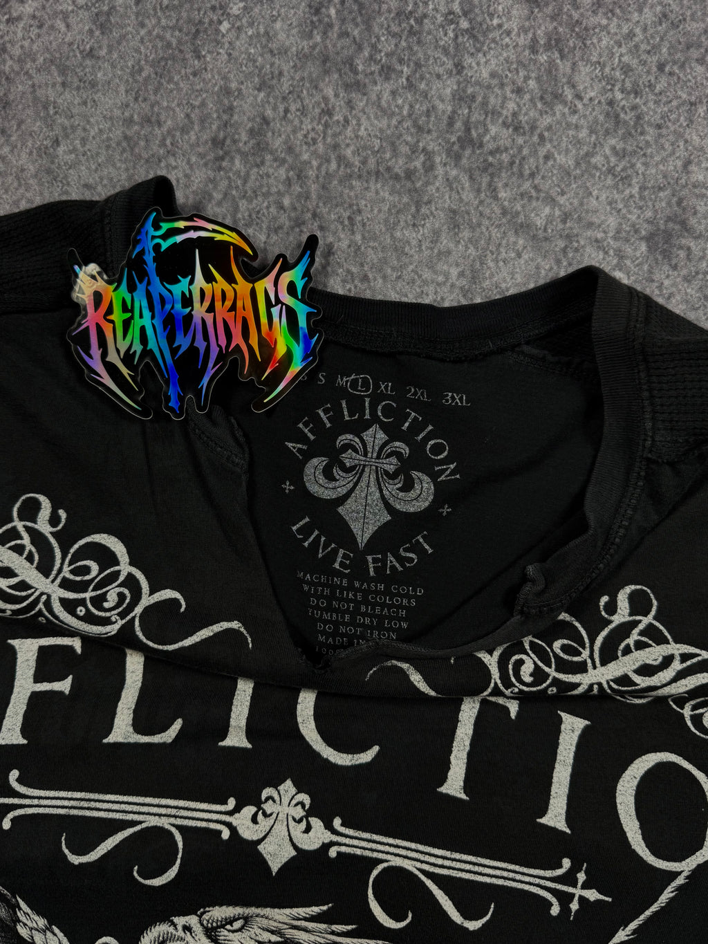 (rare) 2000s affliction x george’s st pierre shirt (L)