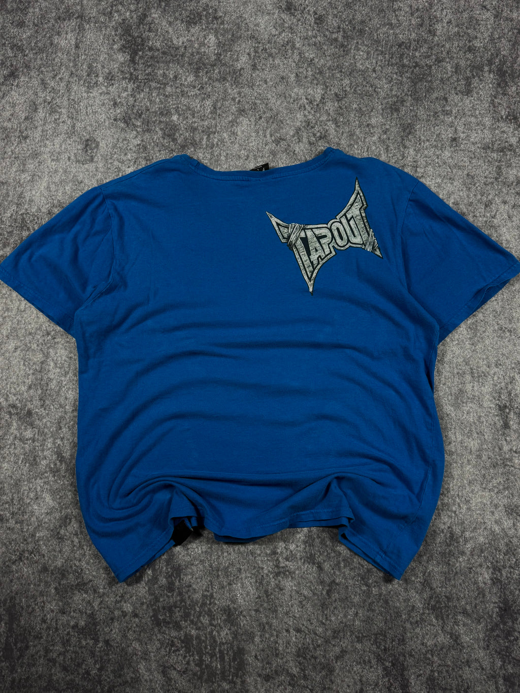 2000s tapout shirt (L)