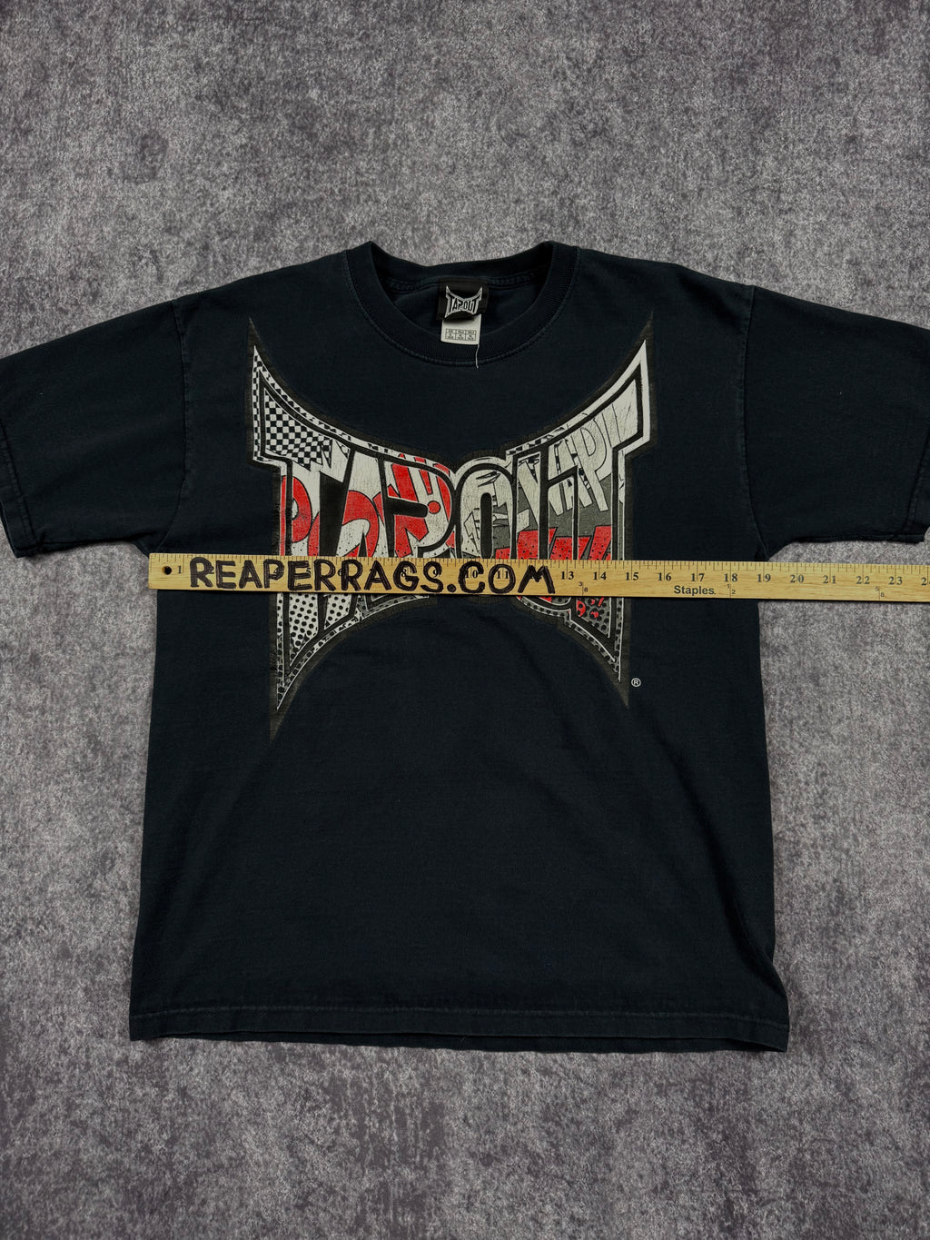 2000s tapout shirt (S)