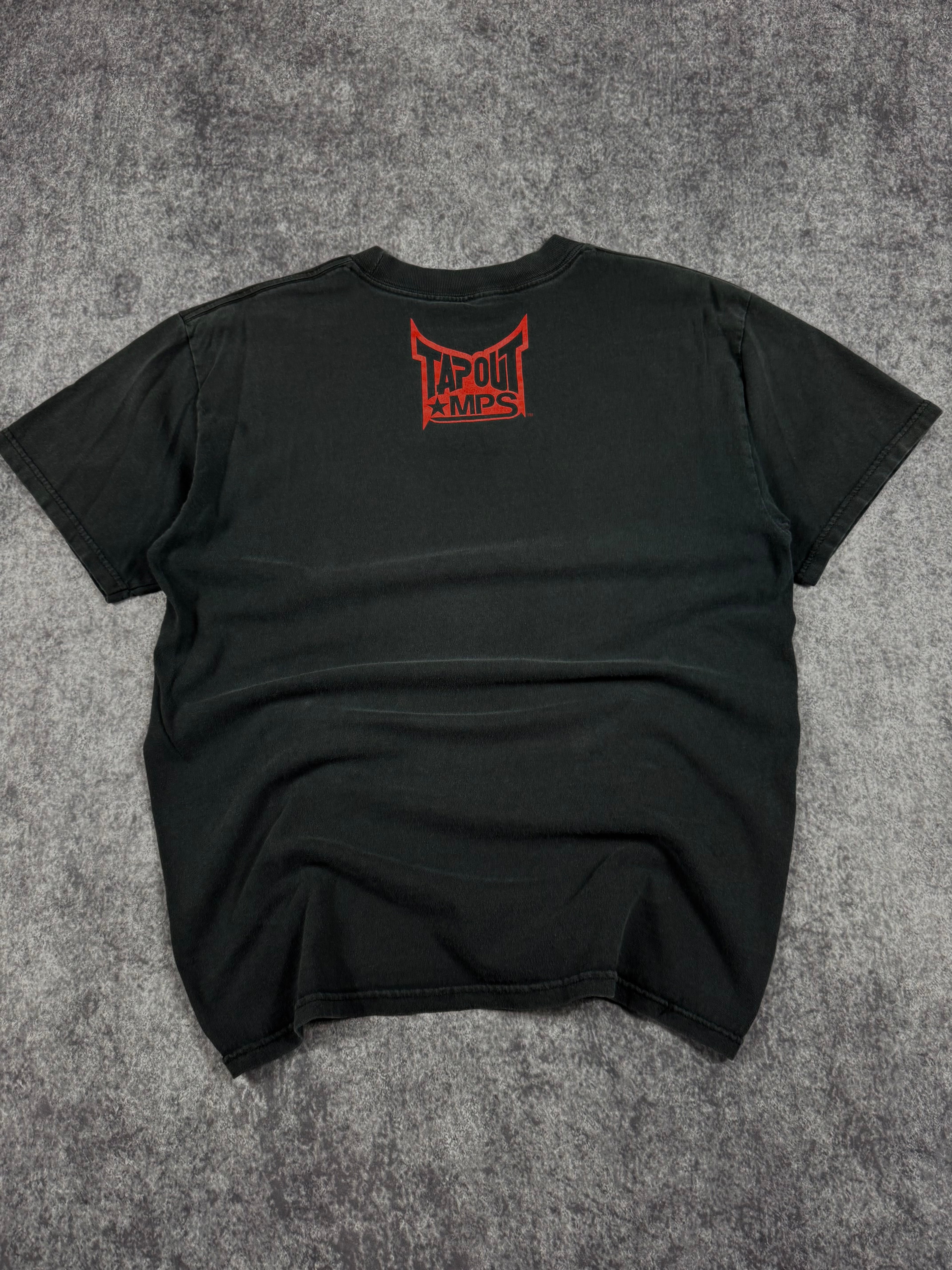 (rare) 2000s tapout shirt (M)