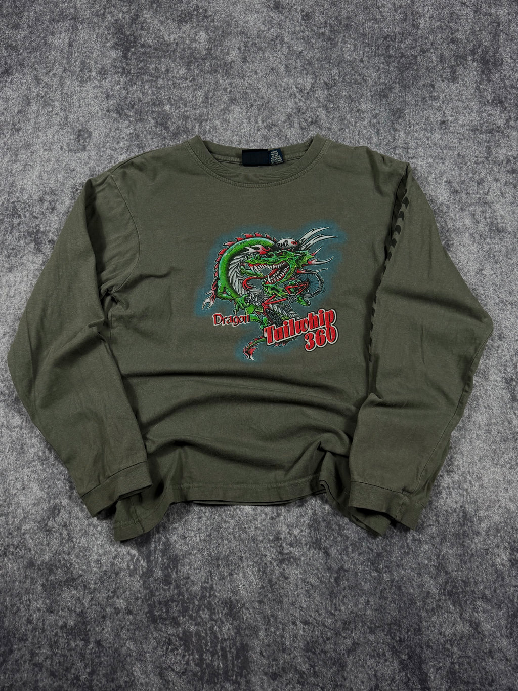 2000s dragon tailwhip long sleeve shirt (S)