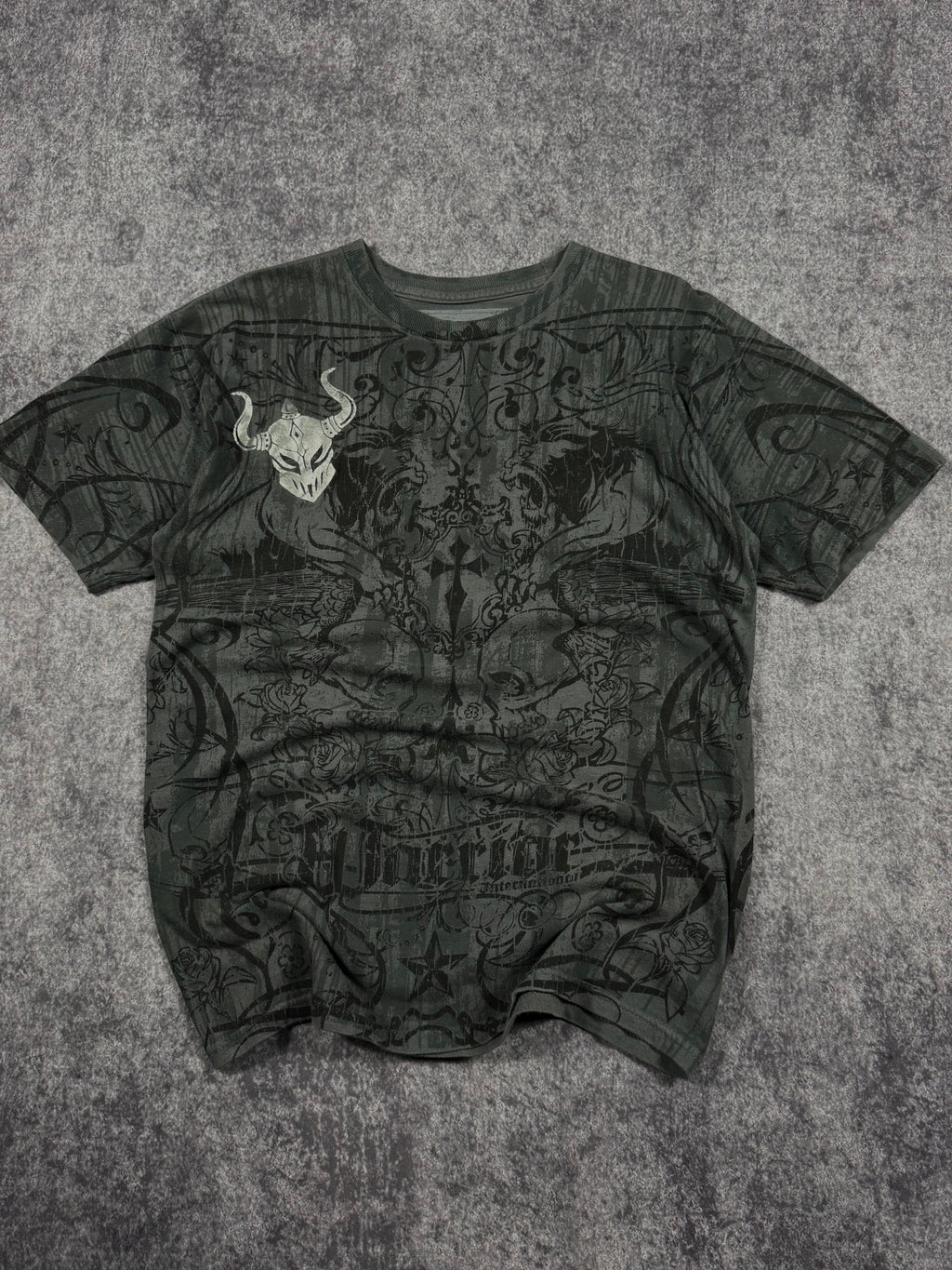 (rare) 2000s warrior shirt (M)