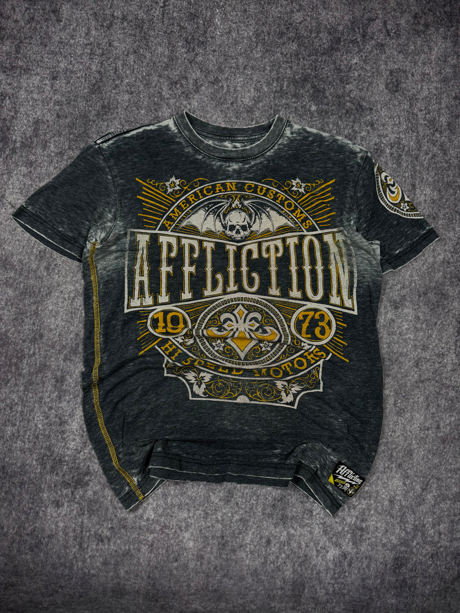 2000s affliction shirt (M)