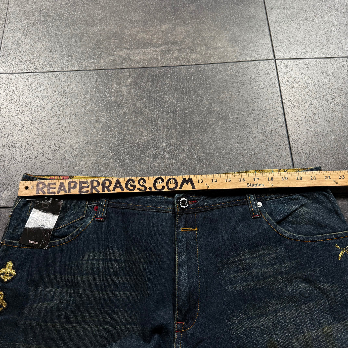 (rare) Deadstock 2000s Artful Dodger Jeans (44x34)