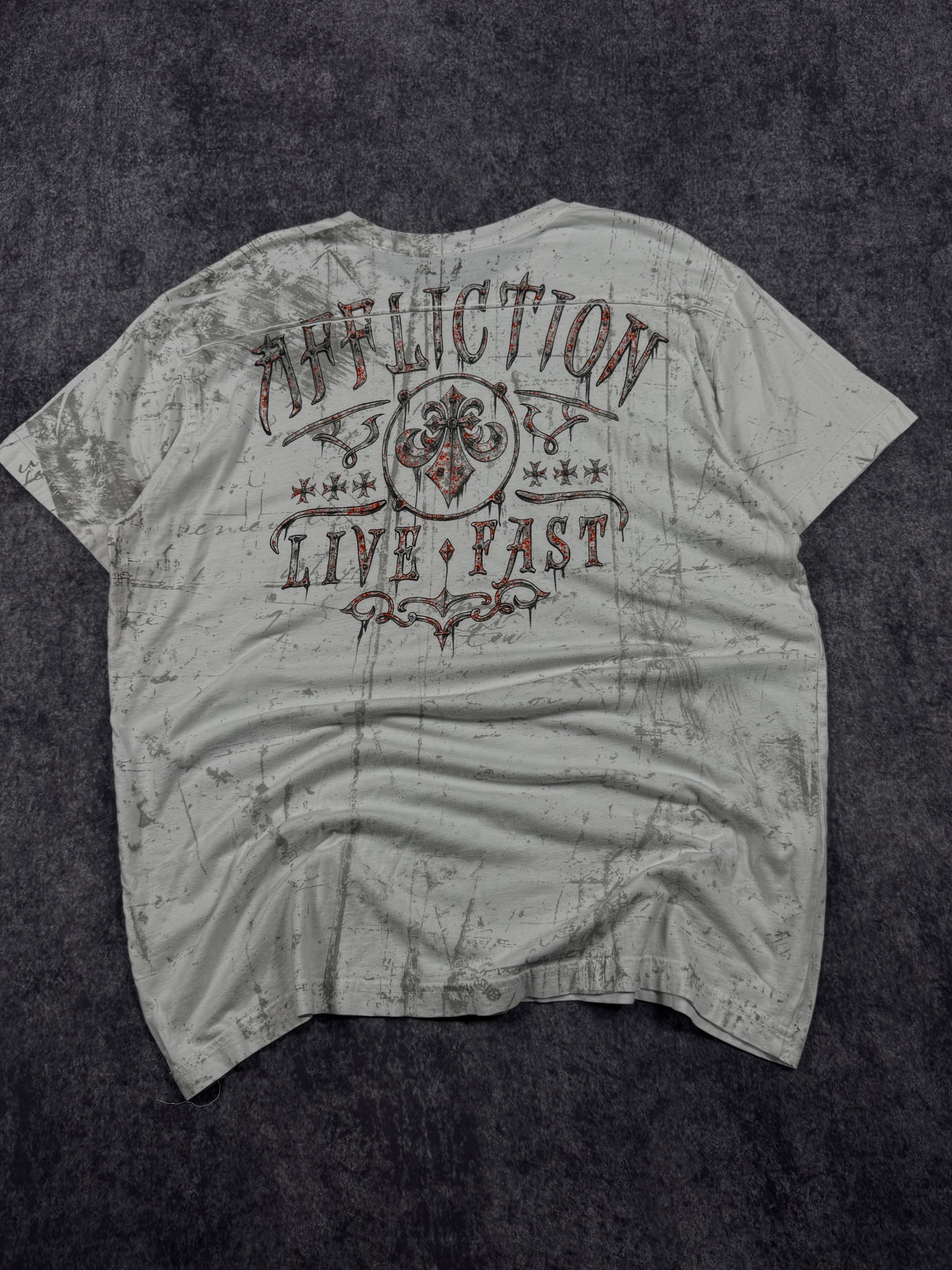 (rare) 2000s affliction shirt (XL)