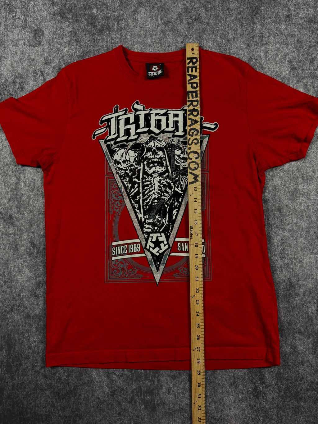 (rare) 2000s tribal shirt (M)