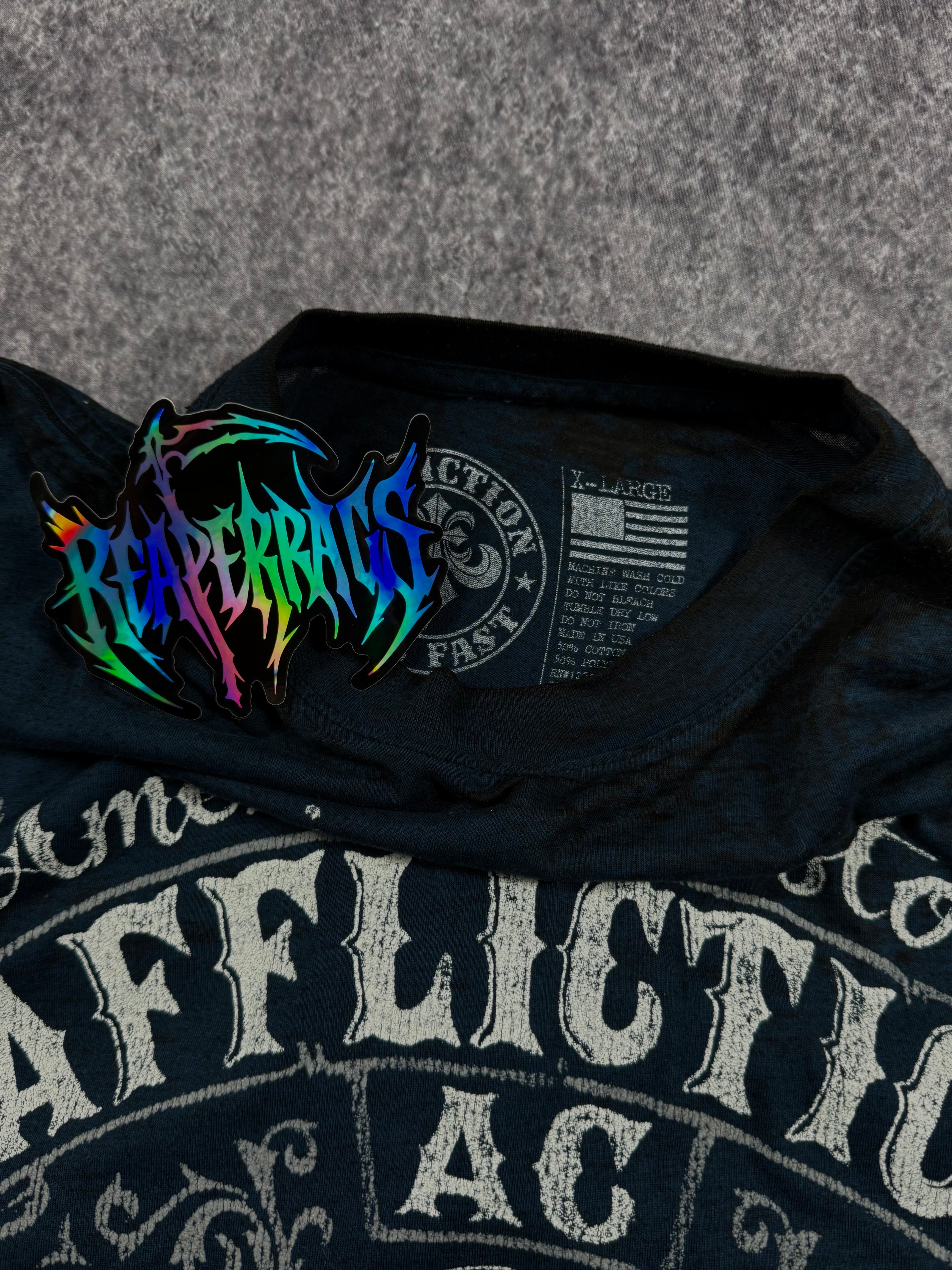 2000s affliction shirt (L)