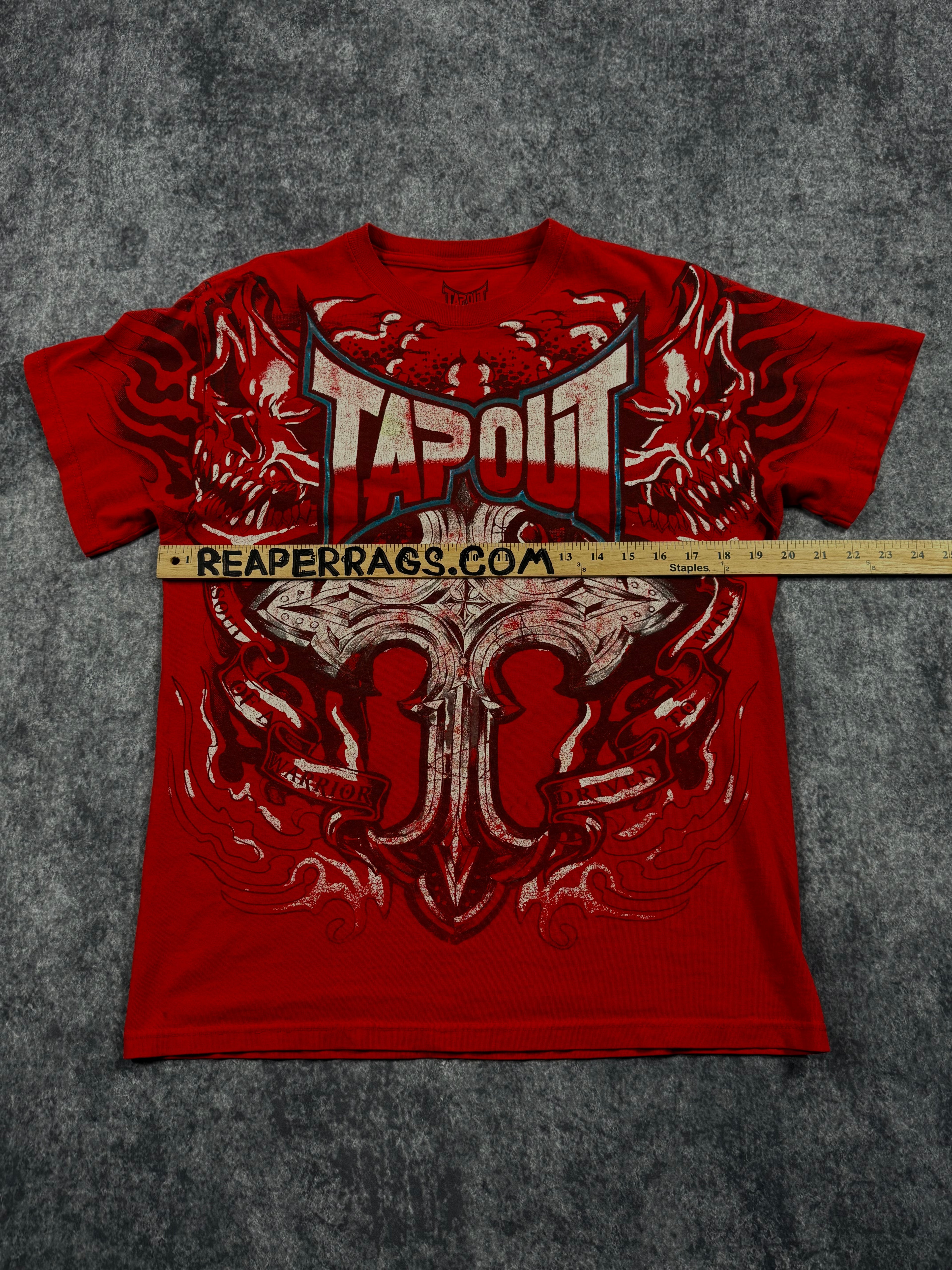 (rare) 2000s tapout shirt (M)