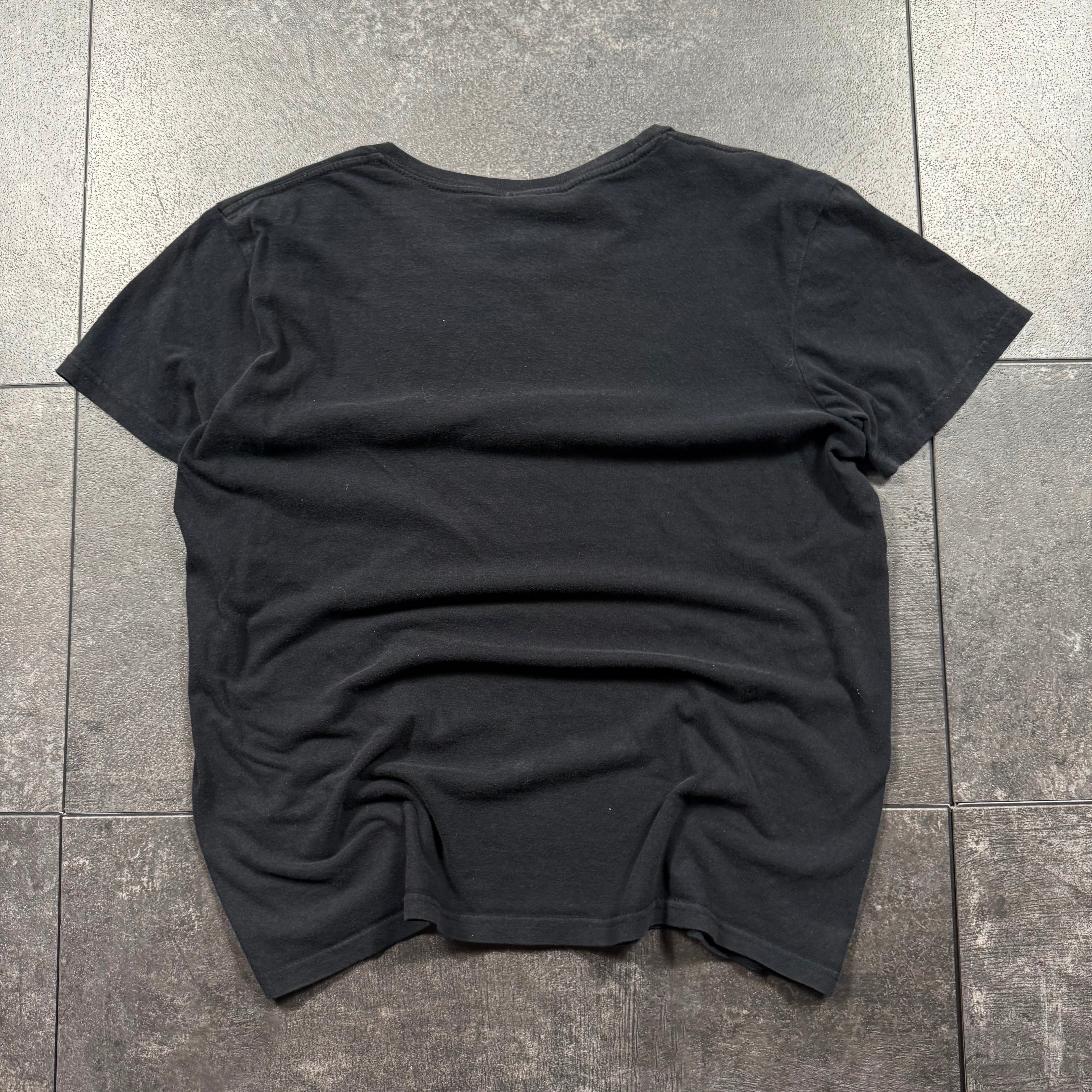 2000s Tapout Shirt (M)