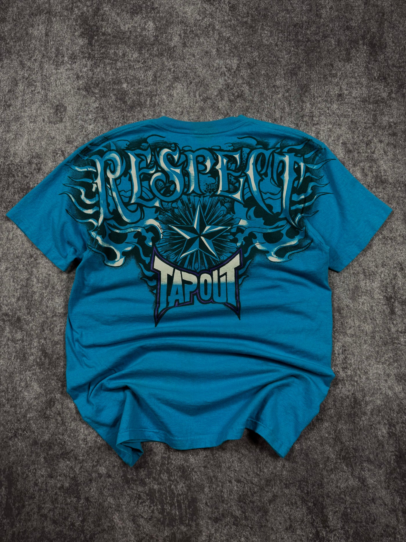 (rare) 2000s tapout shirt (M)