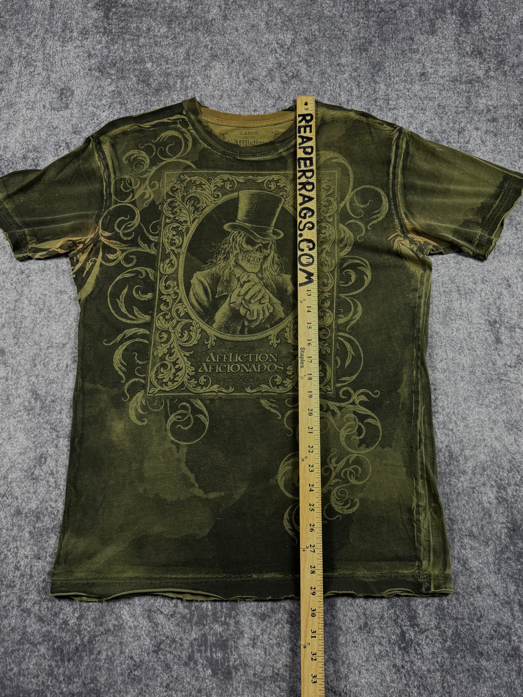 (rare) 2000s affliction x aficionados shirt (L)
