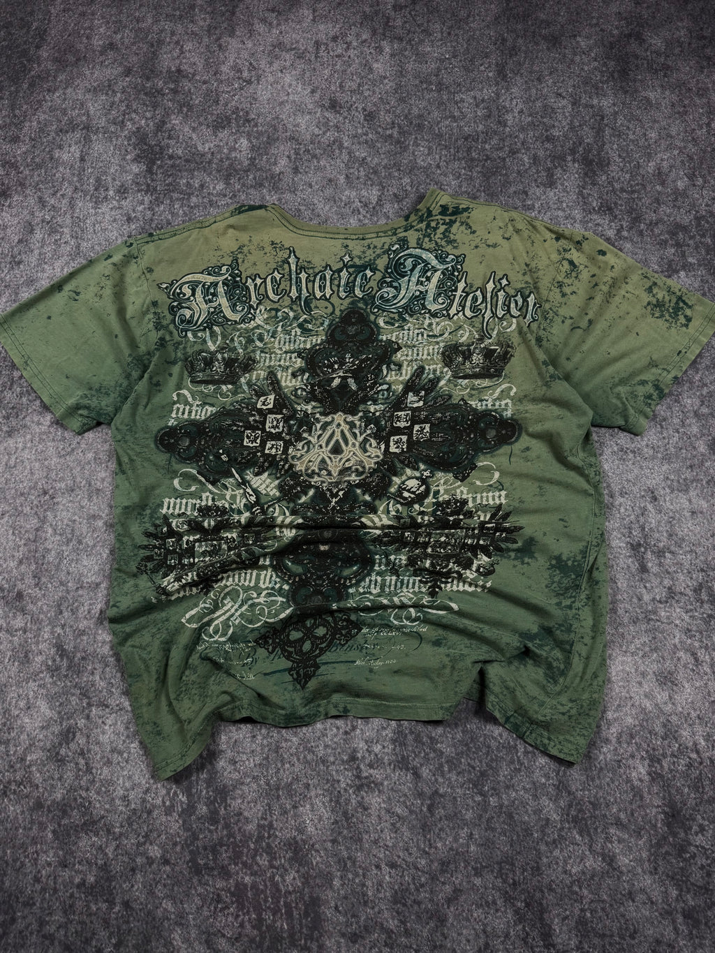 (rare) 2000s archaic x affliction shirt (XL)