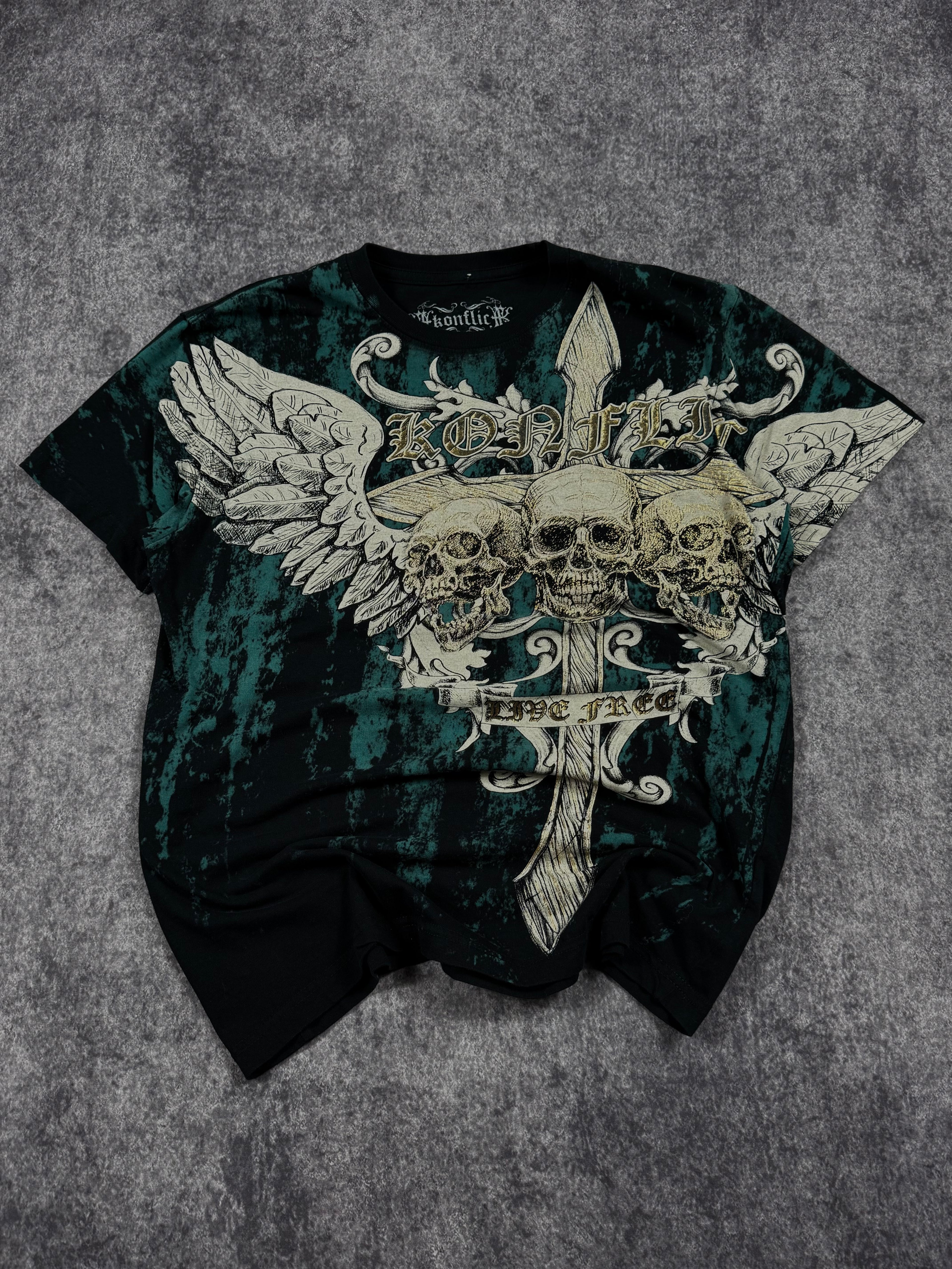 (rare) 2000s konflic chrome shirt (M)