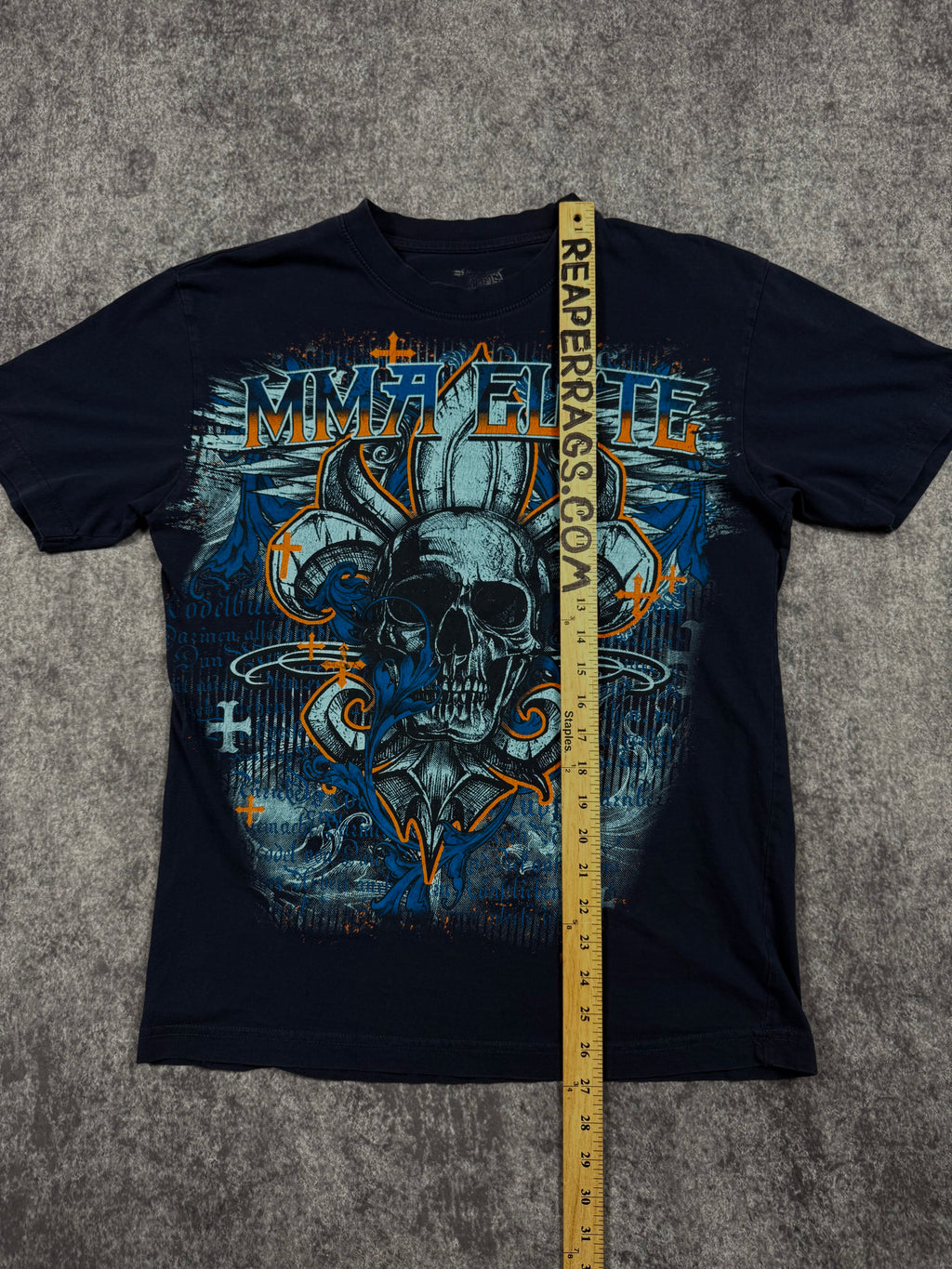 2000s mma elite shirt (M)