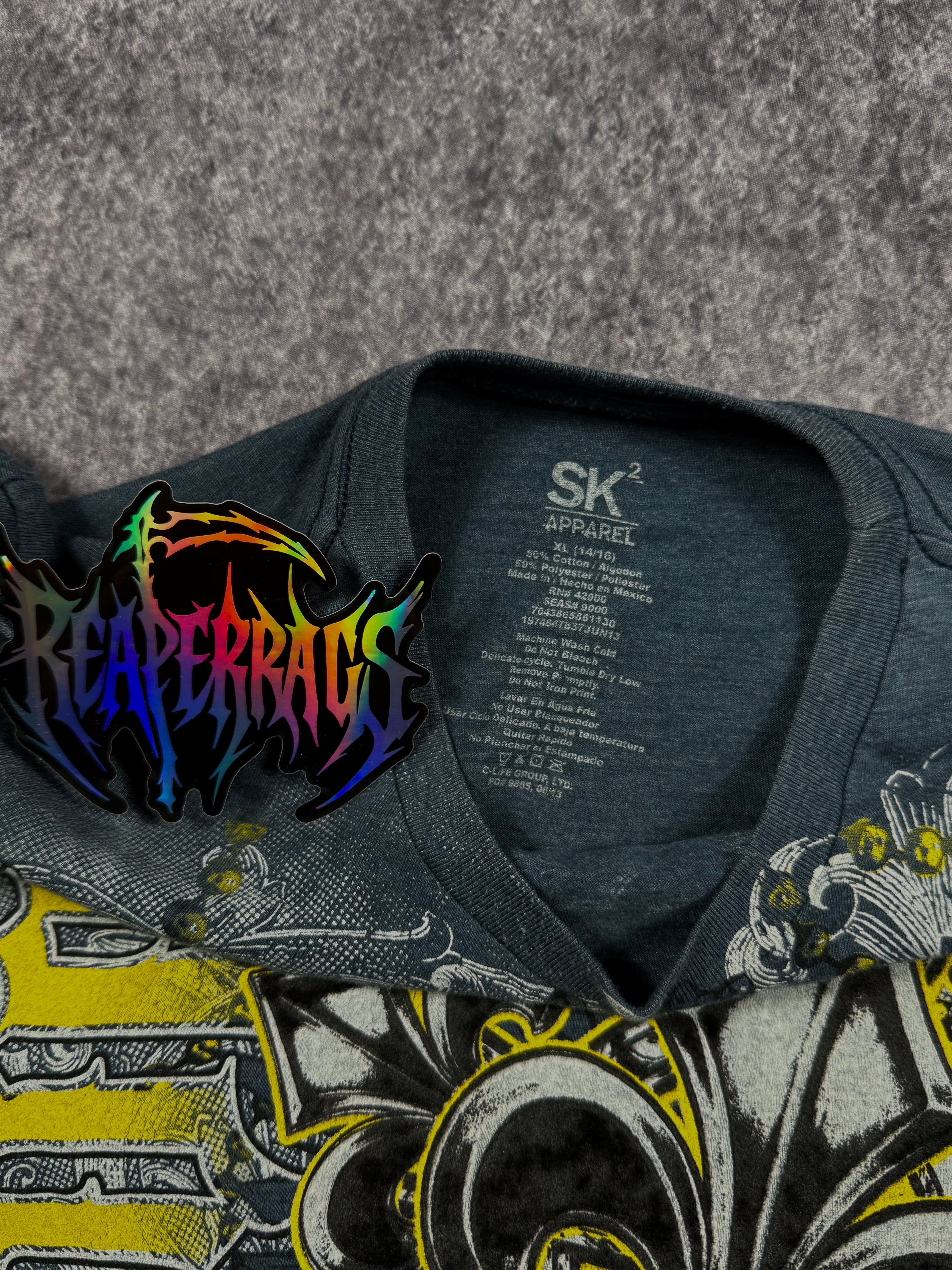 2000s cross shirt (S)