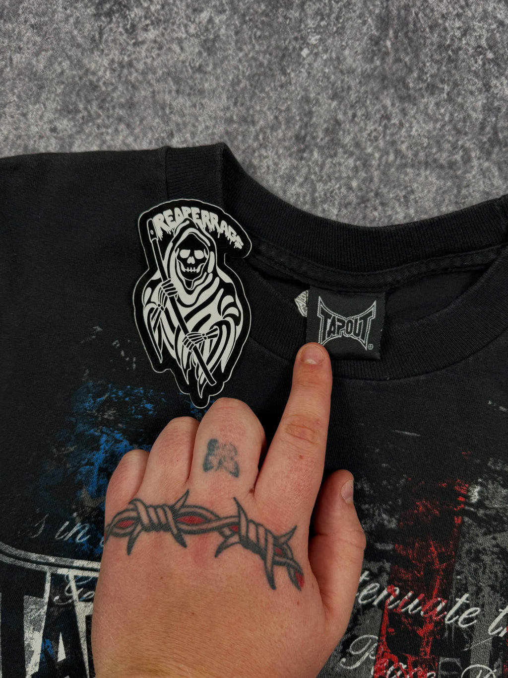 2000 tapout shirt (XL)