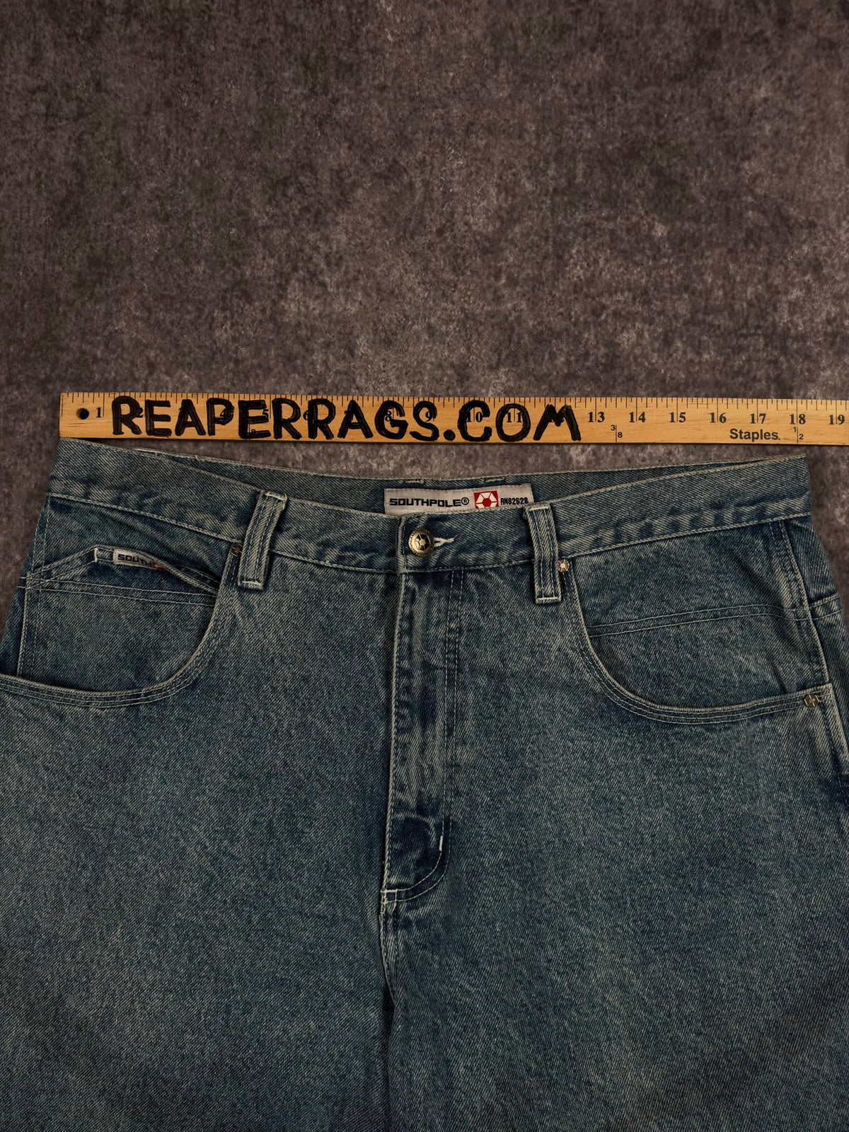 (RARE) 2000s EMBROIDERED SOUTHPOLE JEANS (36x32)