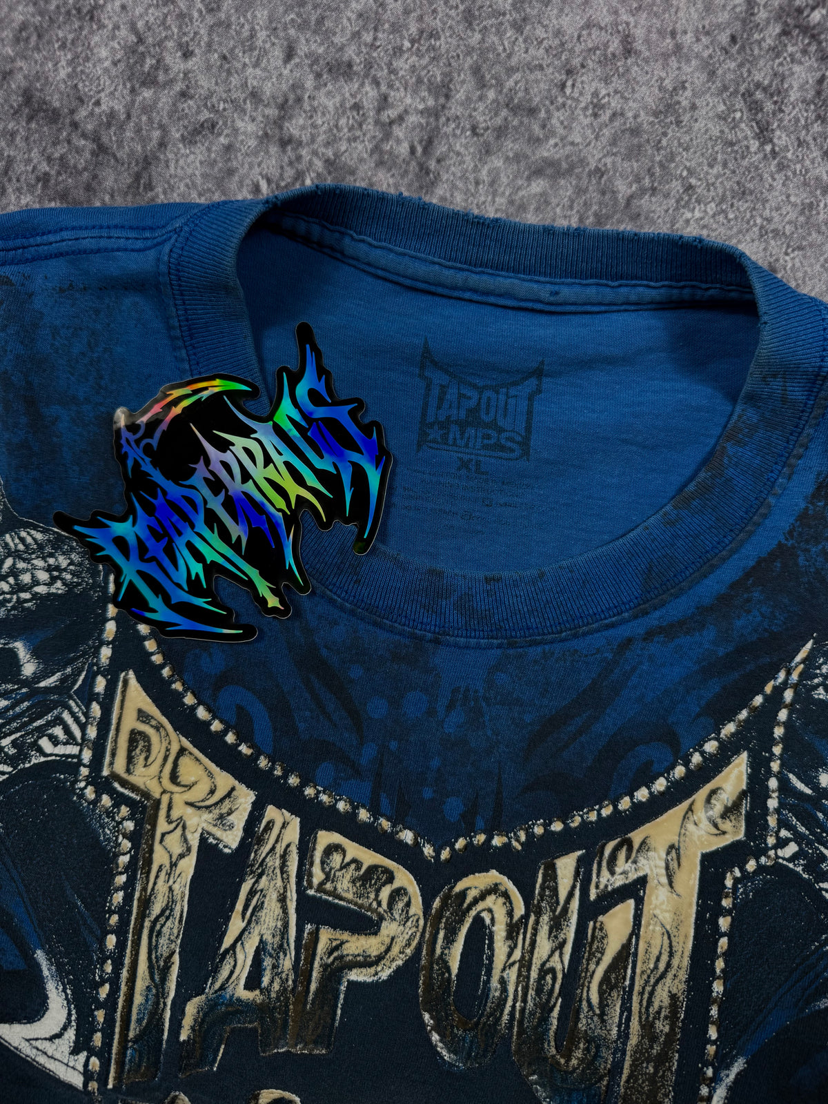 (rare) 2000s tapout shirt (L)