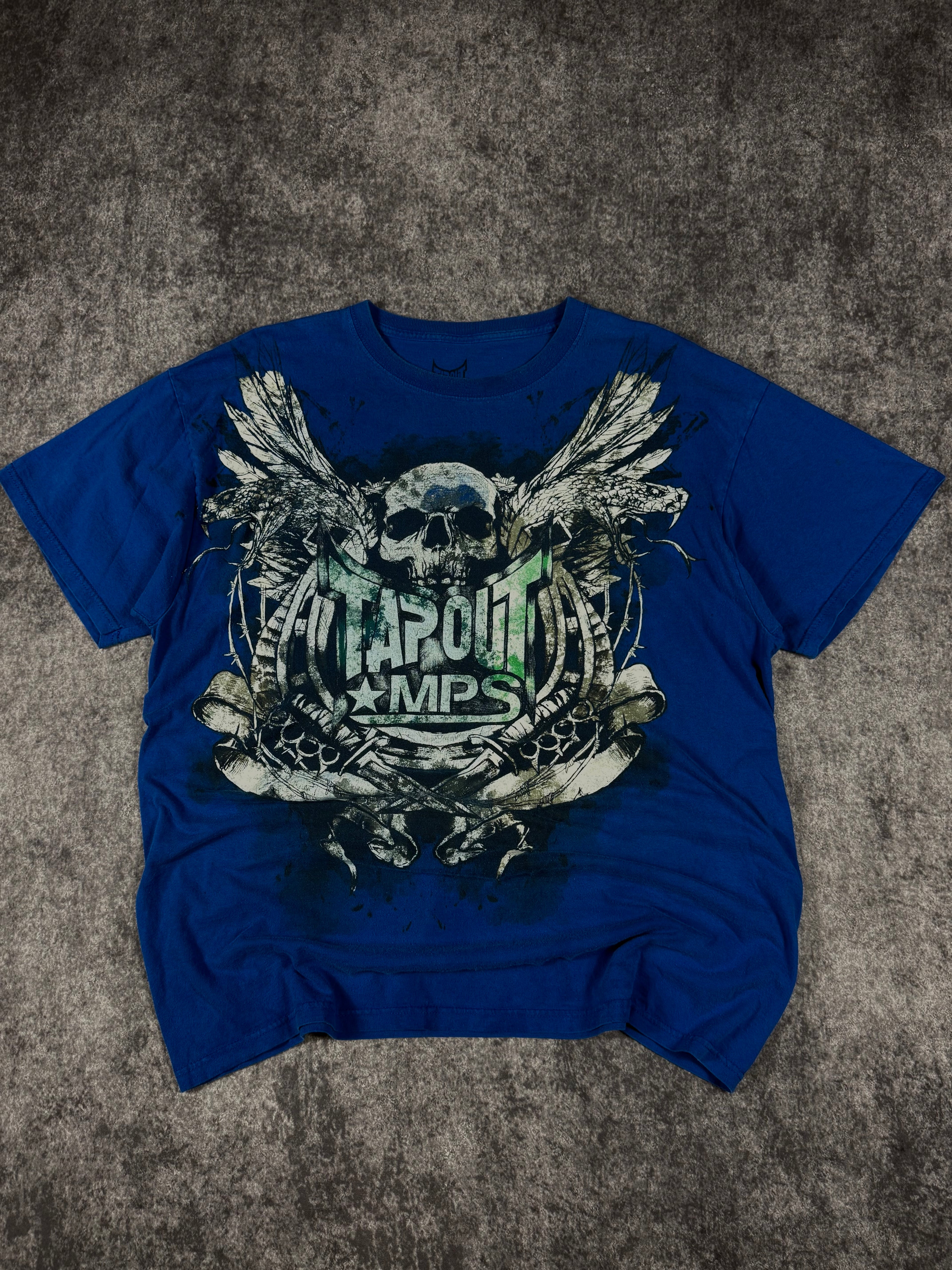 (rare) 2000s tapout shirt (XL)