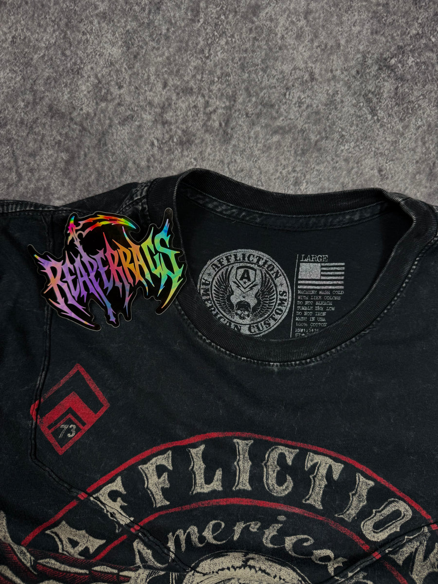 (rare) 2000s affliction shirt (L)