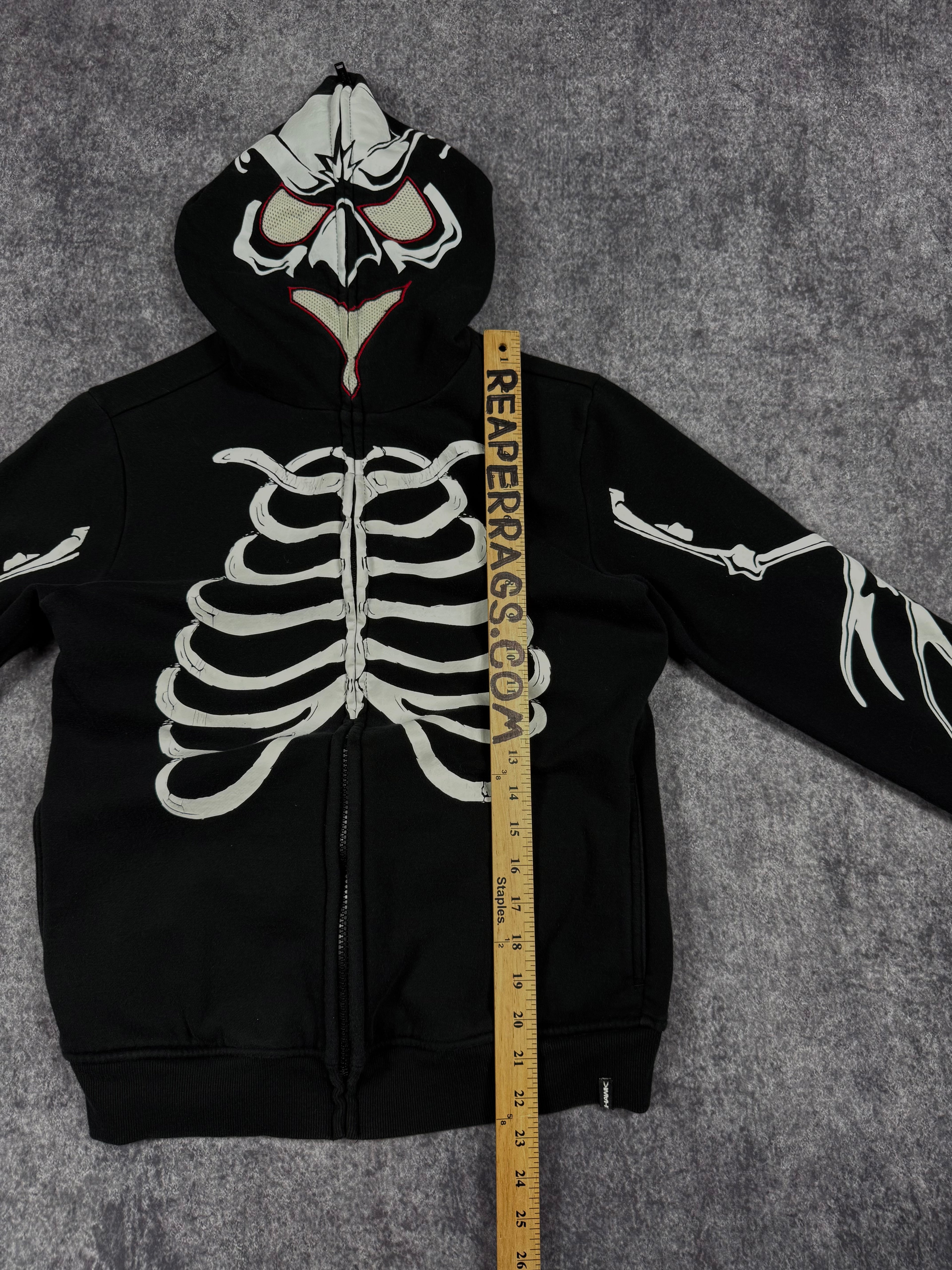 2000s tony hawk hoodie (S)