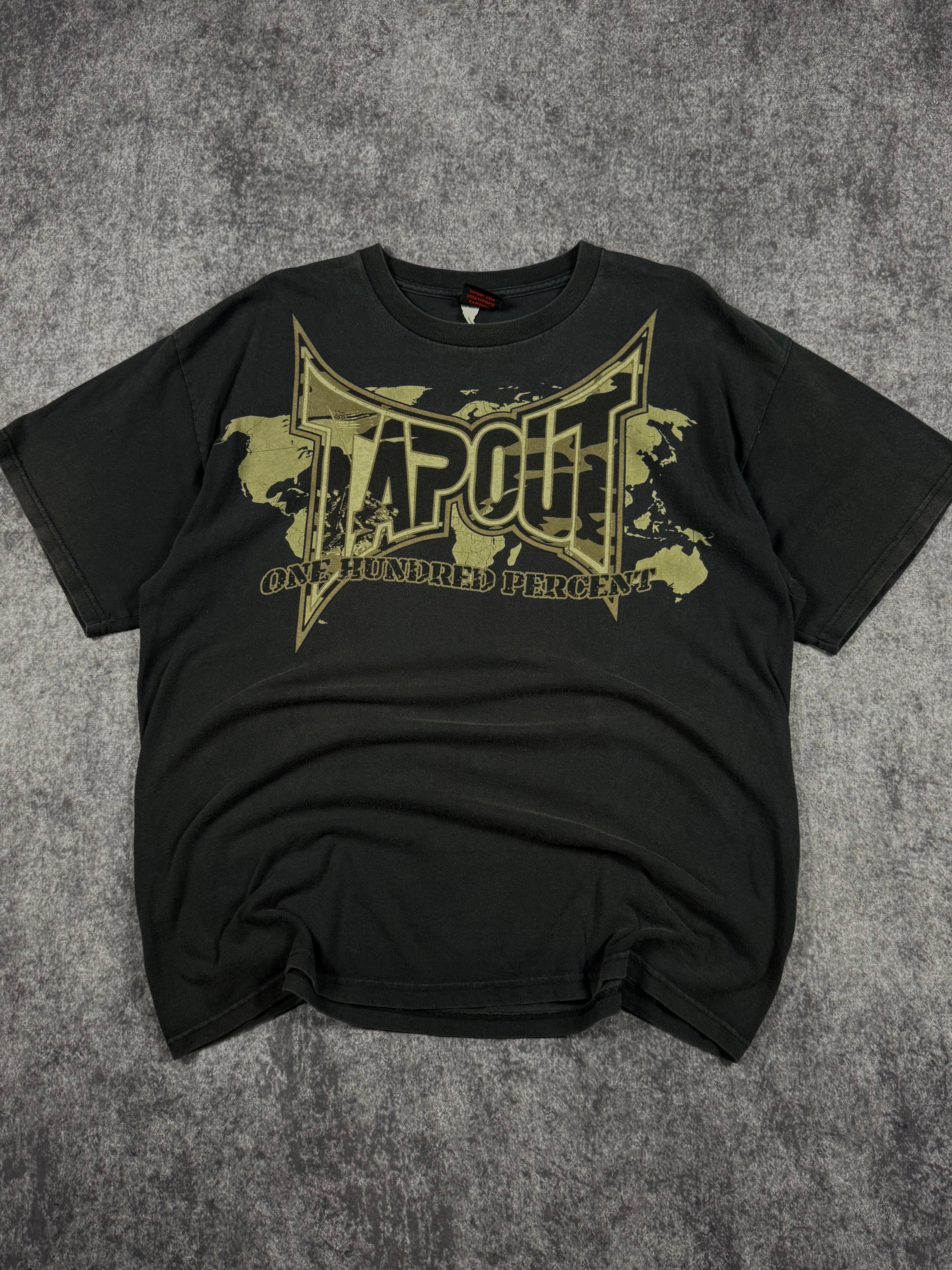 2000s tapout shirt (XL)