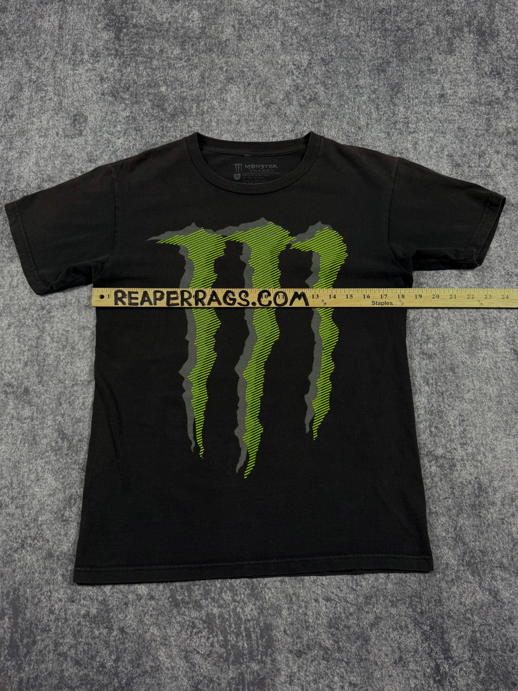 (rare) 2000s monster energy shirt (S)