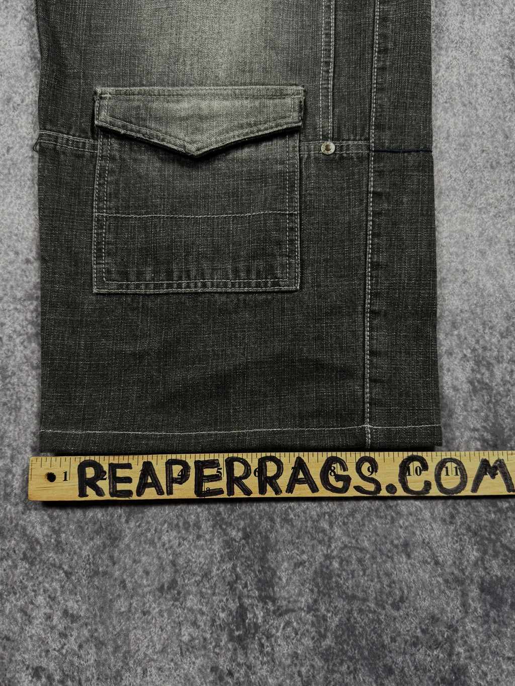 (rare) 2000s southpole jeans (36x30)