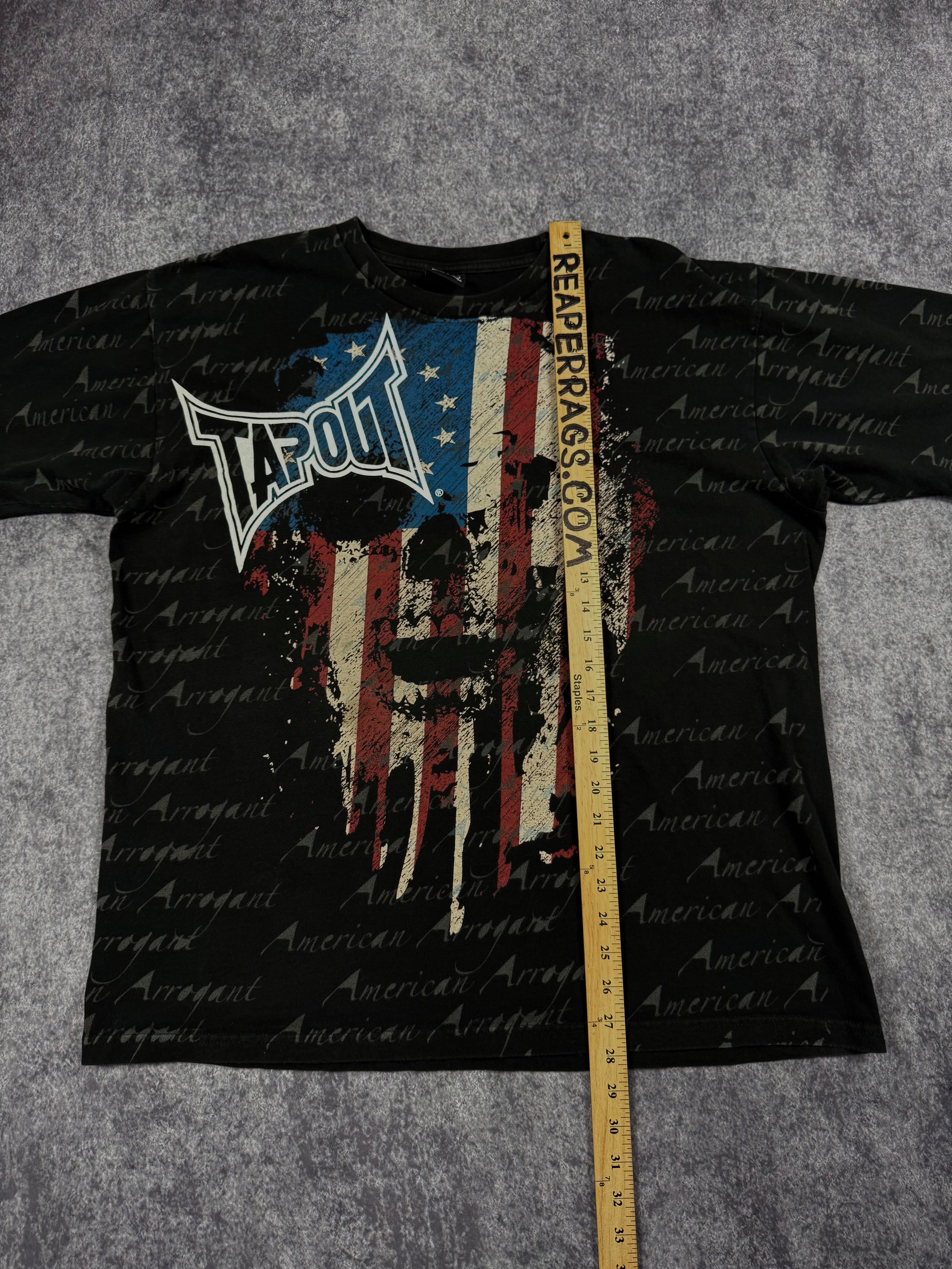 2000s tapout shirt (XL)