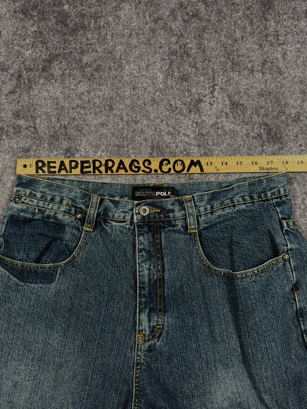 (rare) 2000s southpole jeans (36x30)