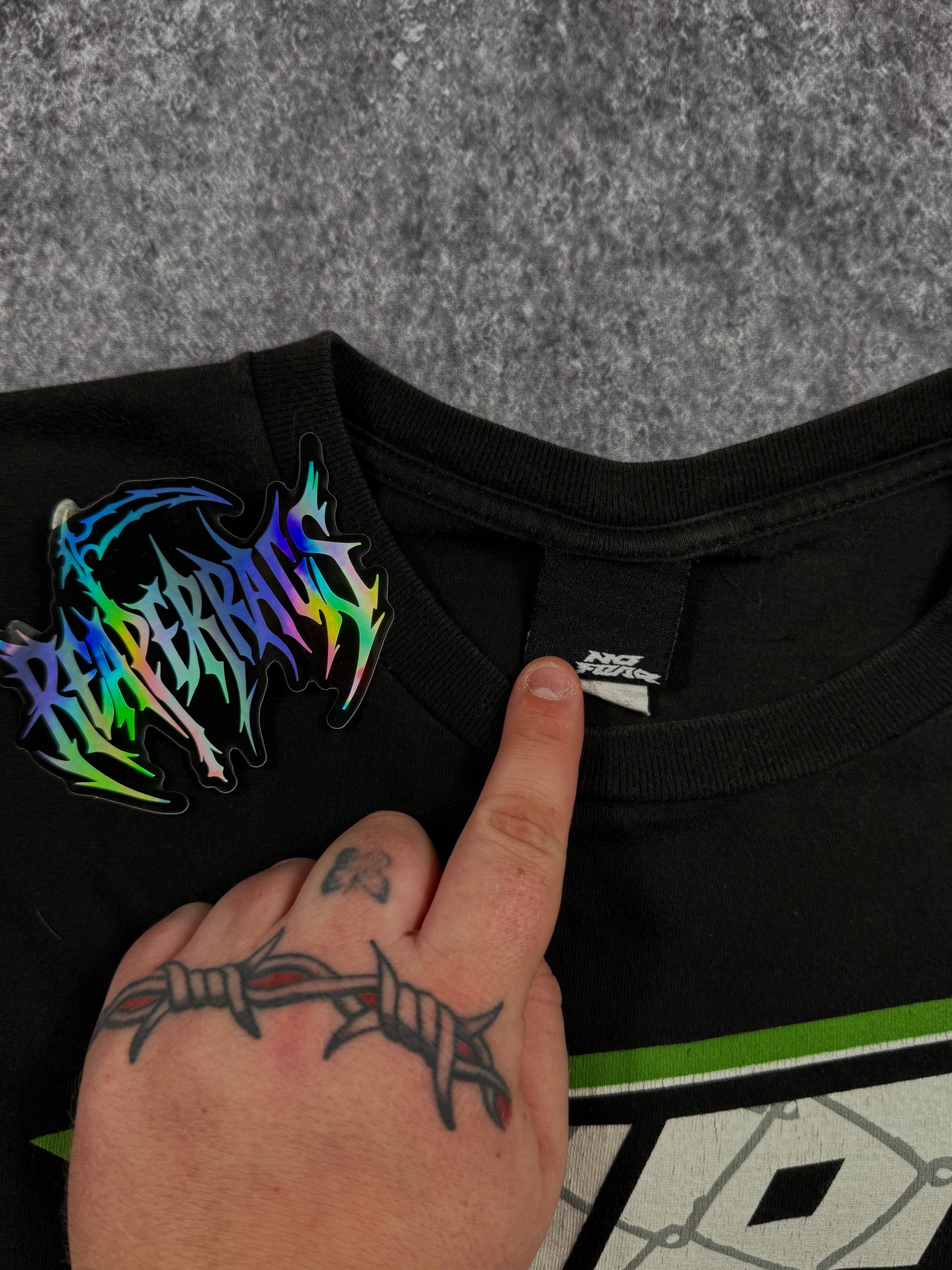 (rare) 2000s no fear shirt (L)