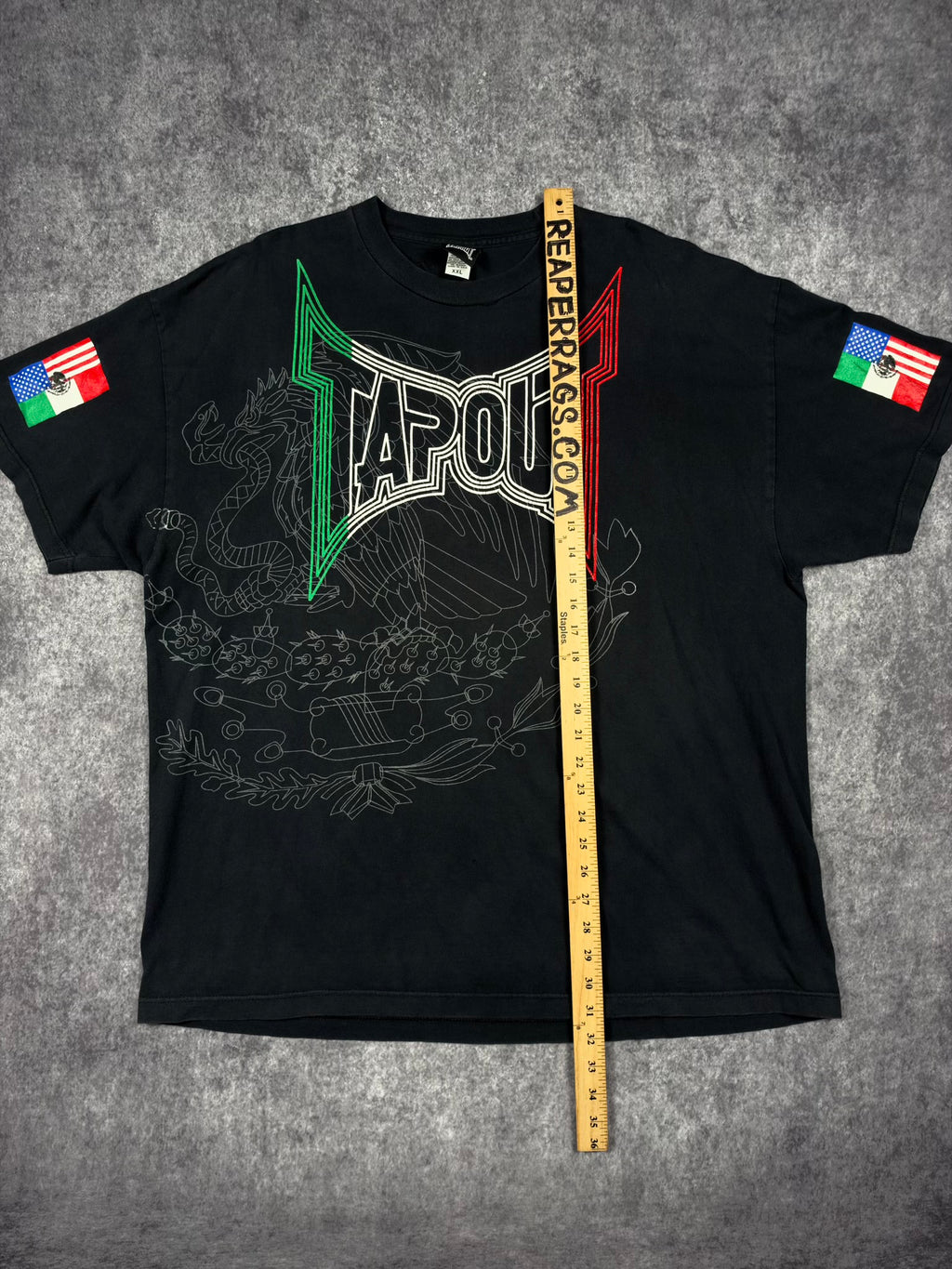(RARE) 2000s TAPOUT SHIRT (XXL)