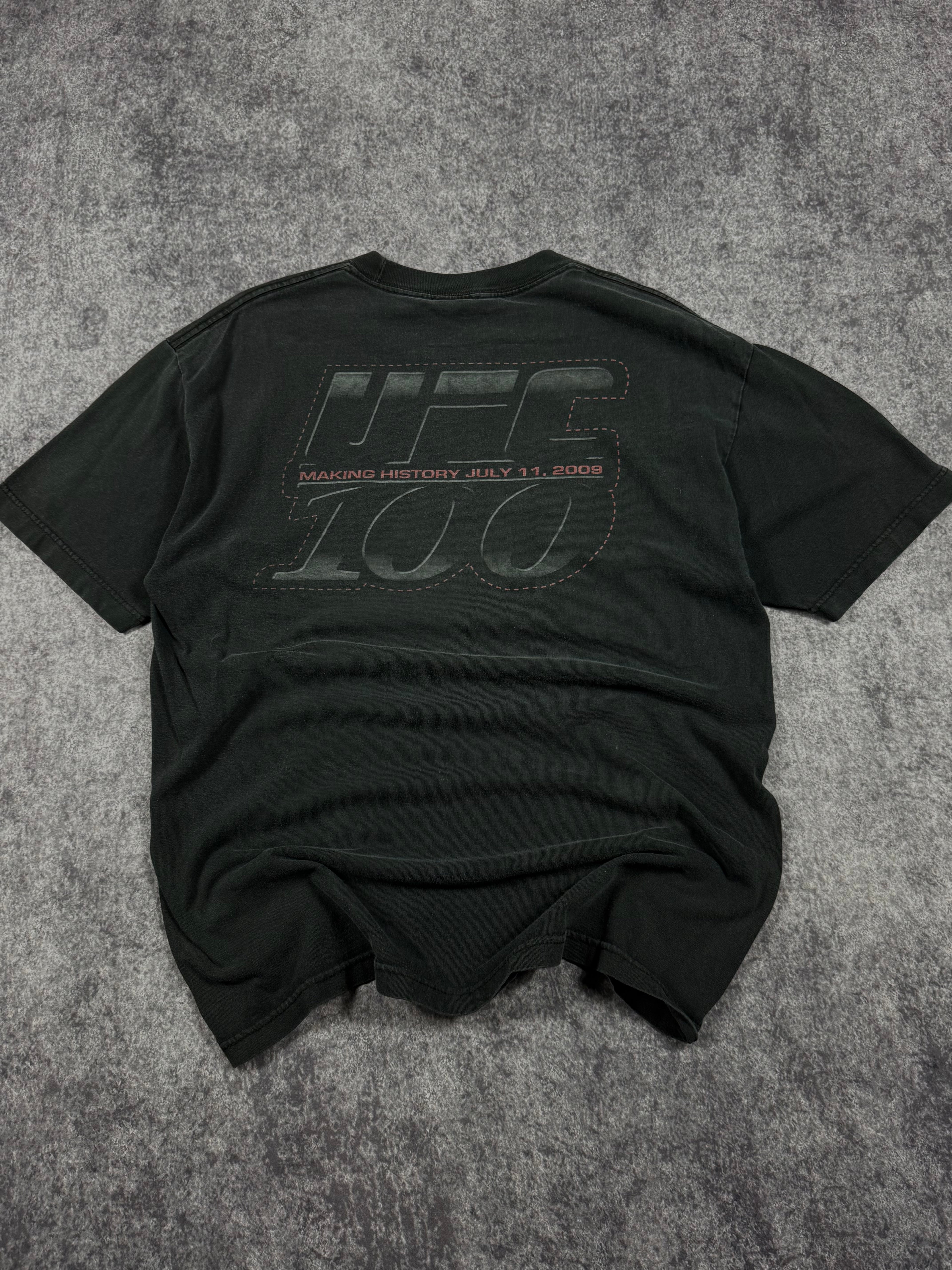(rare) 2000s tapout shirt (L)