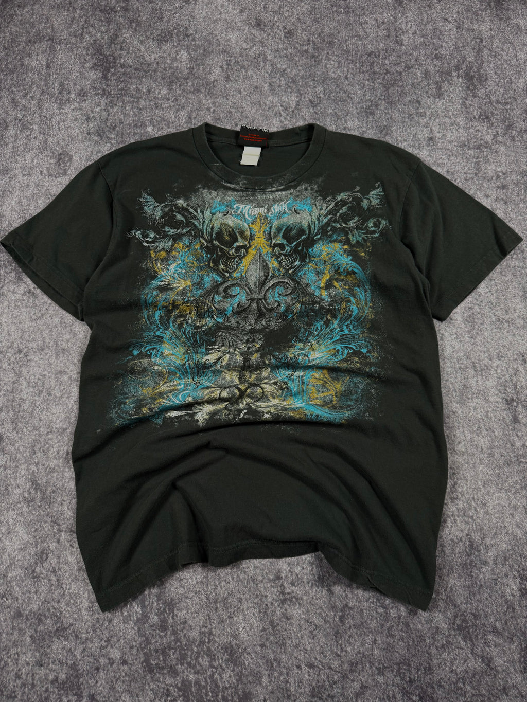 (rare) 2000s miami ink shirt (M)