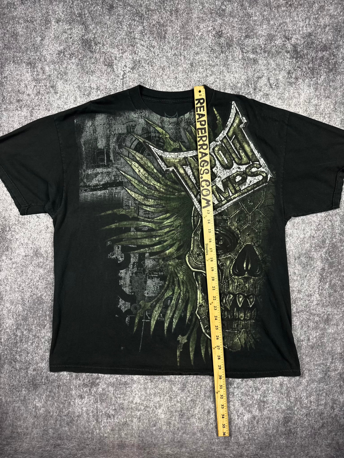 (RARE) 2000S TAPOUT SHIRT (XL)