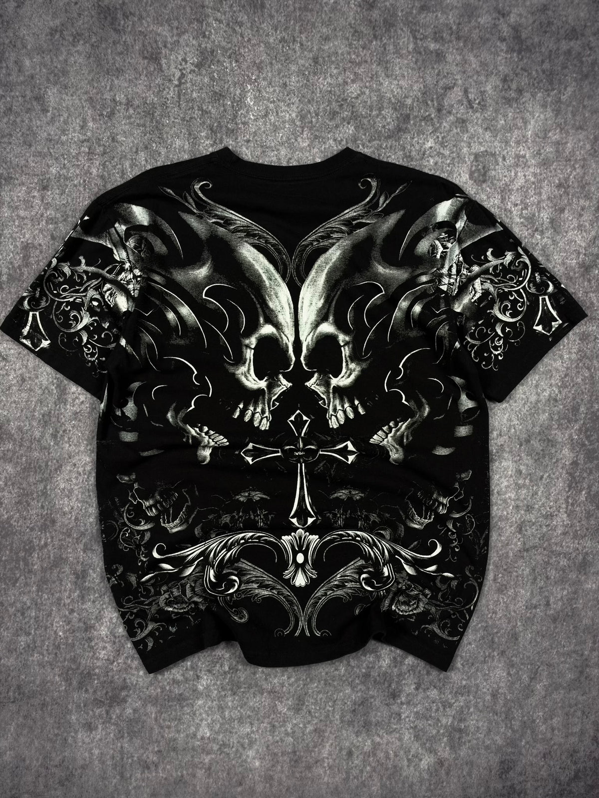 (GRAIL) 2000s SKULL SHIRT (M)