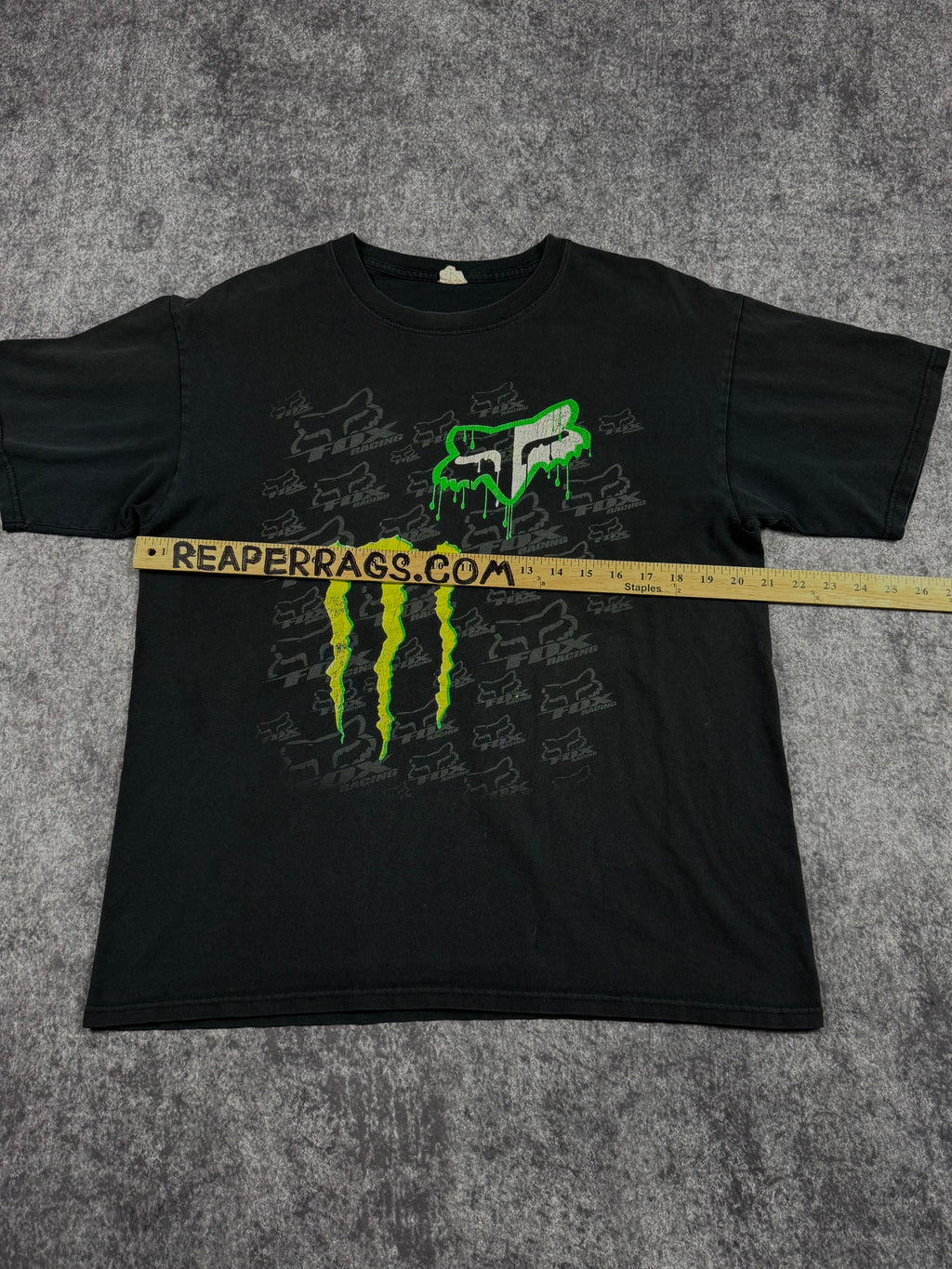 (rare) 2000s monster energy x fox racing shirt (L)