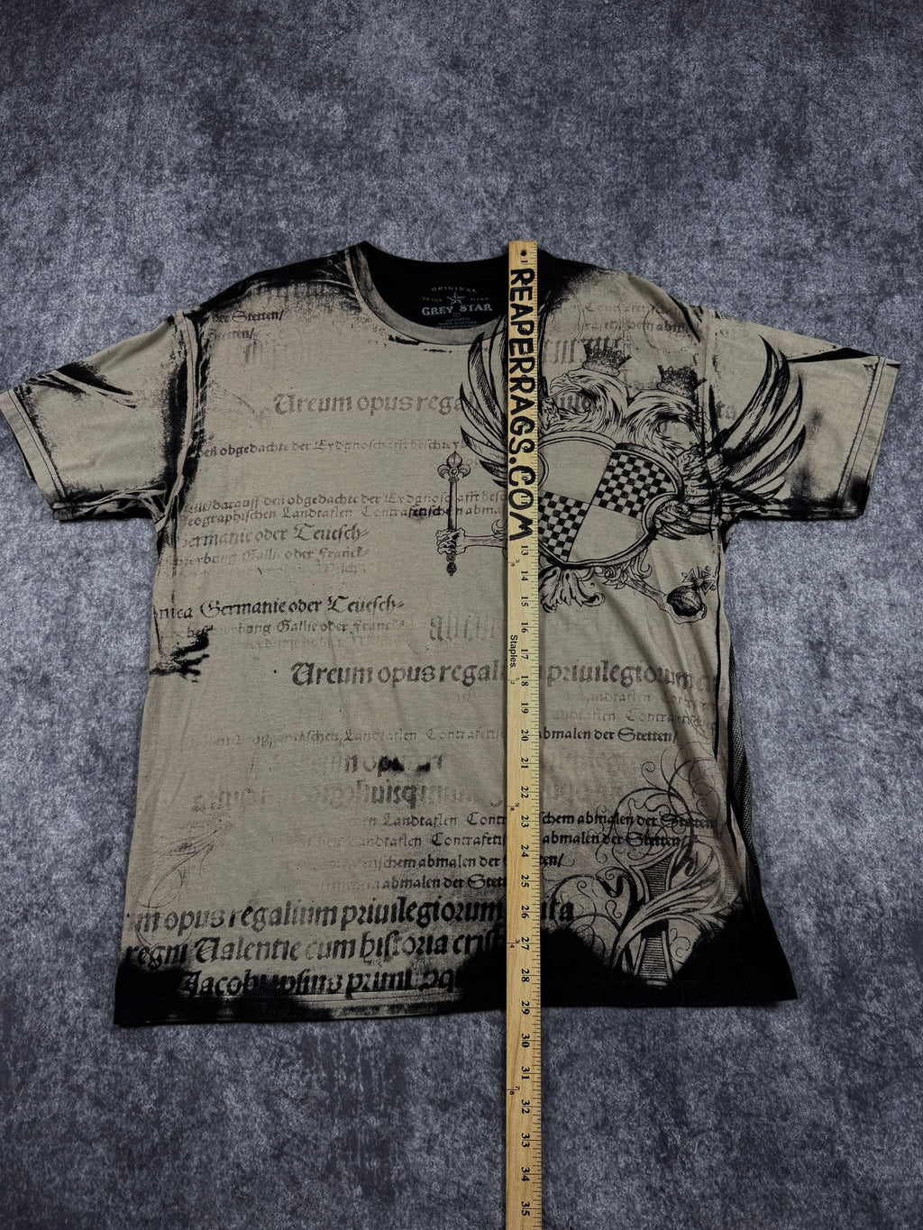 (rare) 2000s gray star shirt (L)