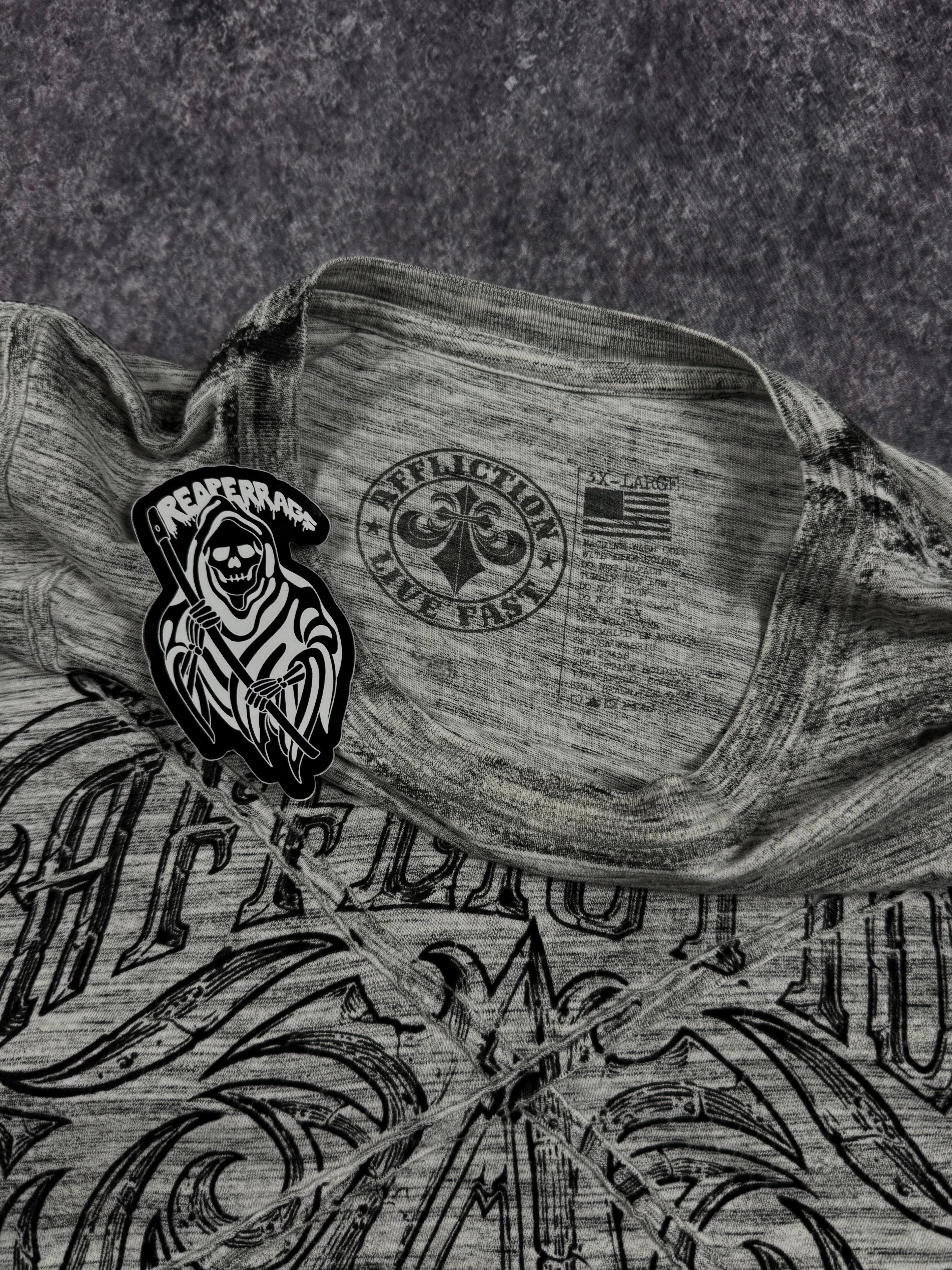 2000s affliction shirt (XXL)