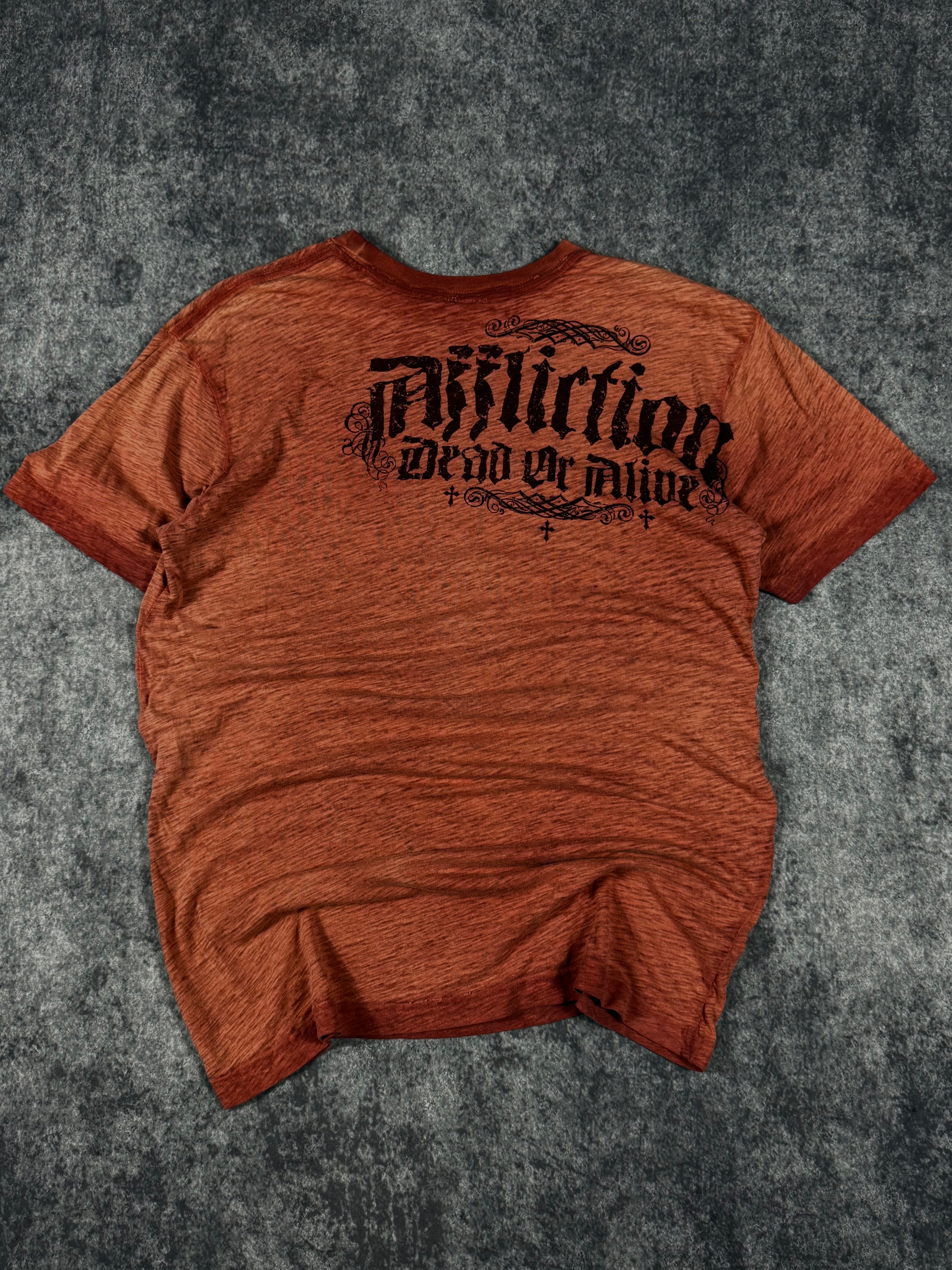 2000s affliction shirt (M)