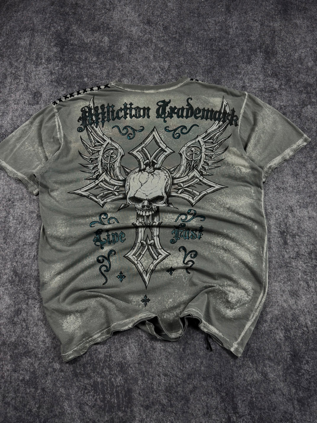 (rare) 2000s affliction chrome shirt (XL)