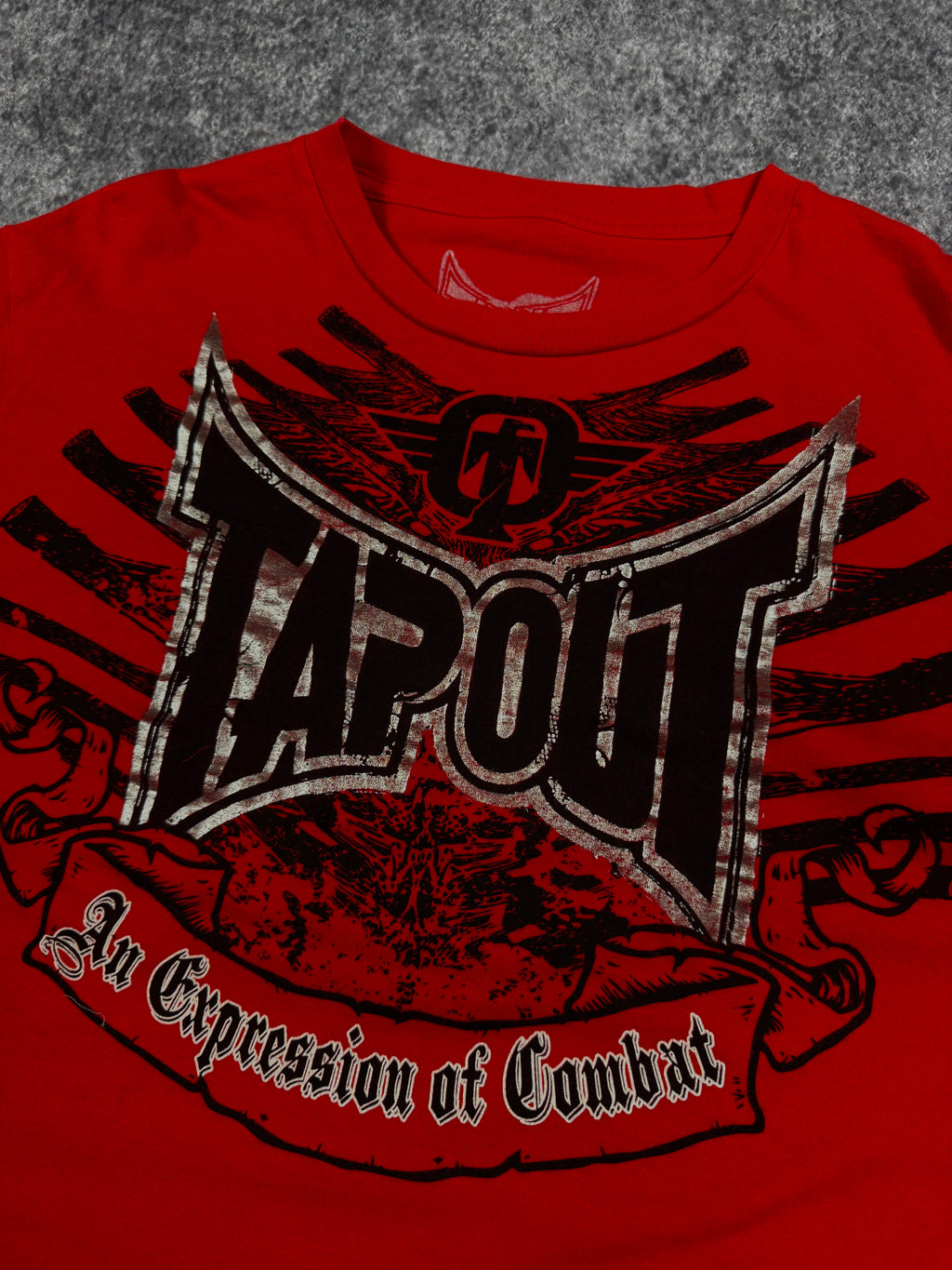 (rare) 2000s tapout signature series chrome shirt (L)
